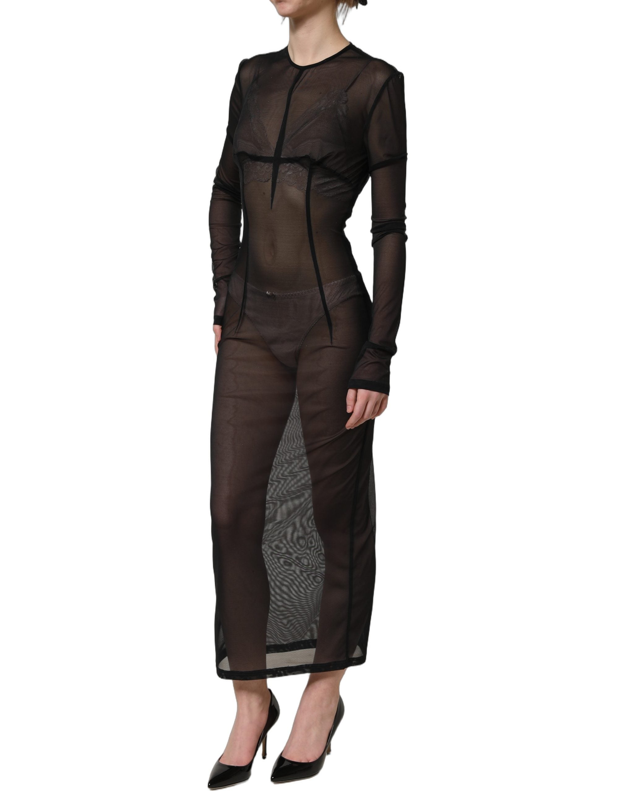 Robe longue noire en dentelle transparente Dolce & Gabbana, ajustée, à manches longues et style maxi élégant.