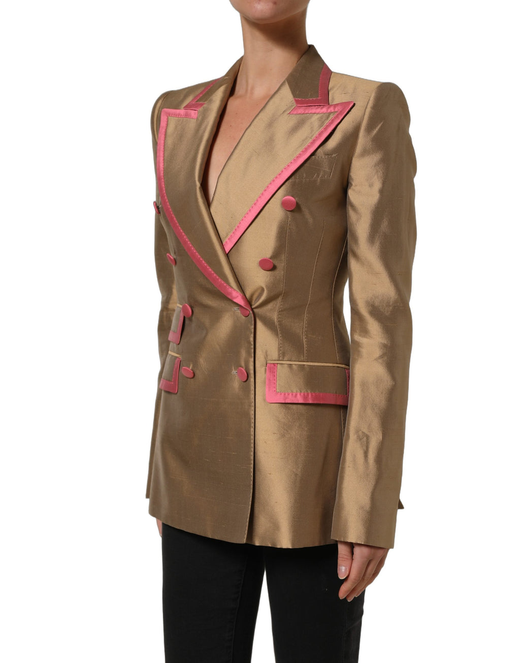 Manteau blazer double boutonnage en soie dorée Dolce & Gabbana, coupe élégante et détails sophistiqués.