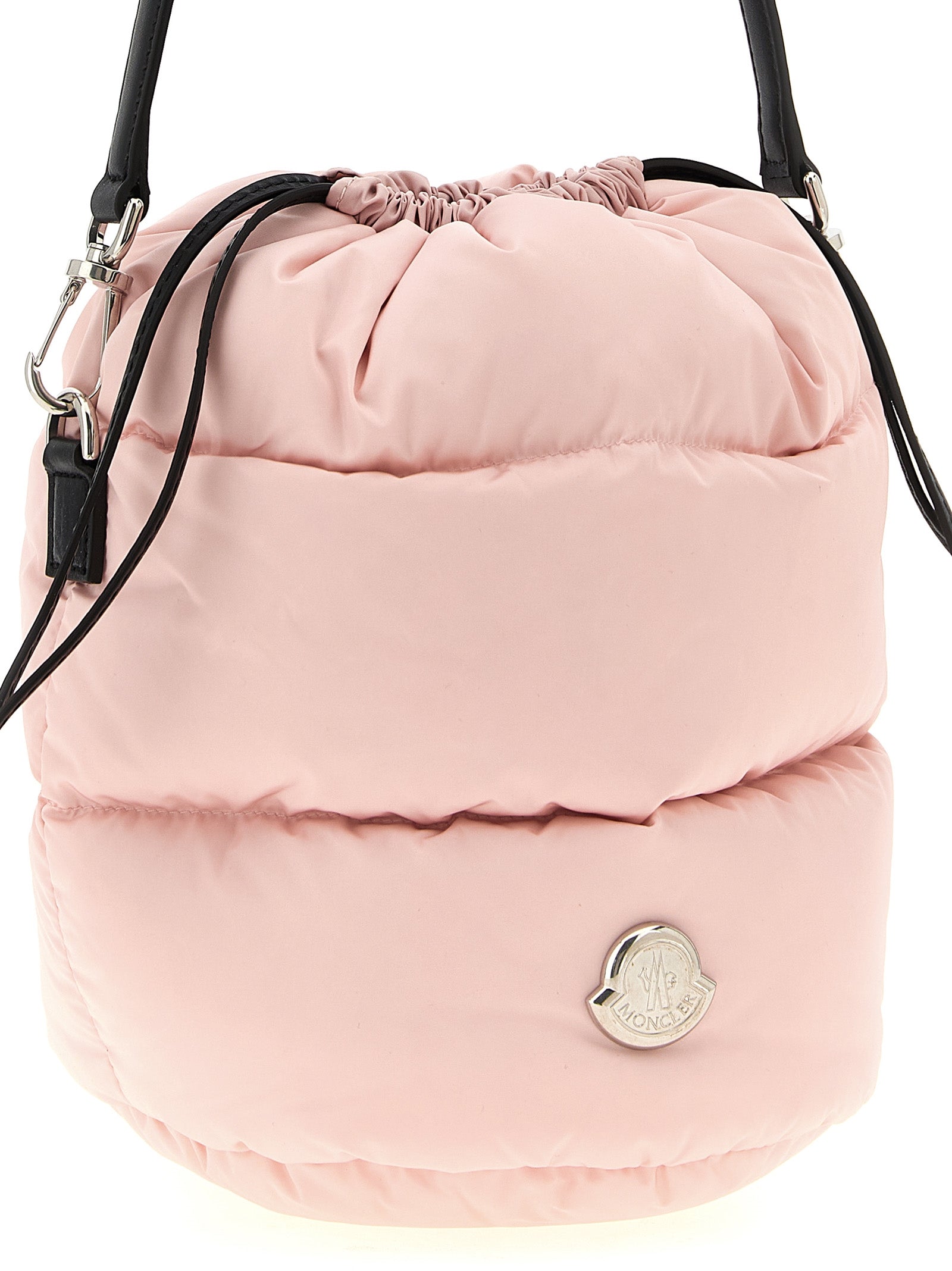 Sac à main Moncler en polyamide multicolore, avec poignée et design moderne, visible en gros plan.