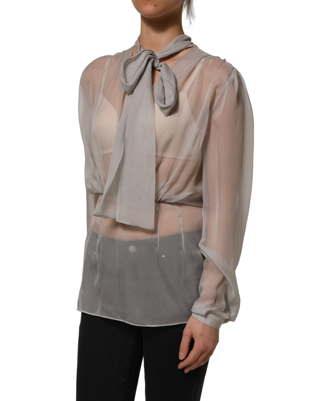 Chemise en soie chiffon gris Dolce & Gabbana avec col en nœud, style élégant et transparent, vue de l'avant.