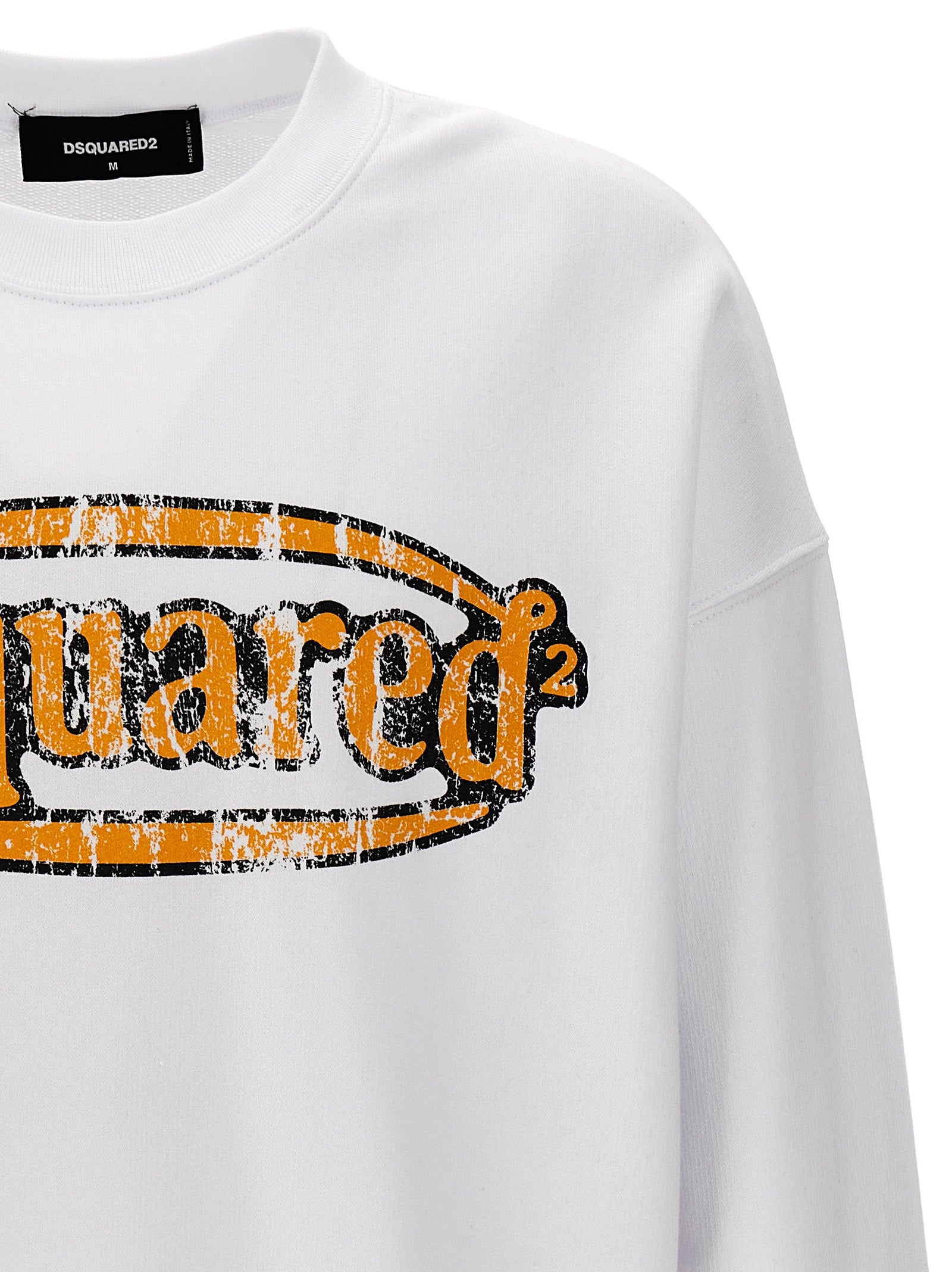 Sweatshirt blanche en coton de Dsquared², vue de face, avec logo discret, idéale pour un look décontracté et stylé.