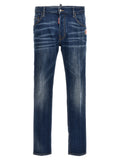 Jeans décontractés en coton bleu de Dsquared², coupe relax, visibles avec détails de la texture et de la couleur.