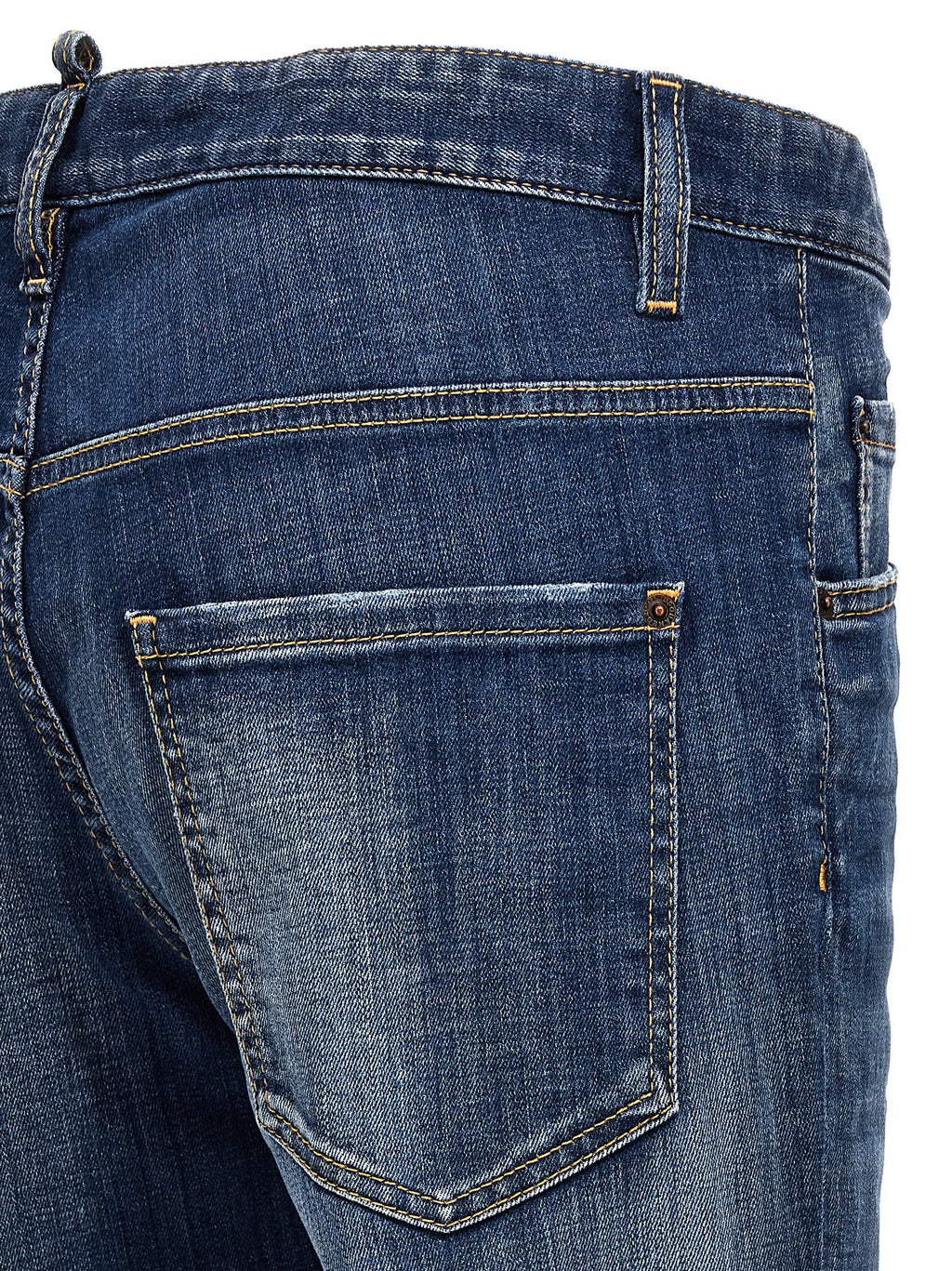 Jeans en coton bleu à coupe décontractée de la marque Dsquared², vue de face.