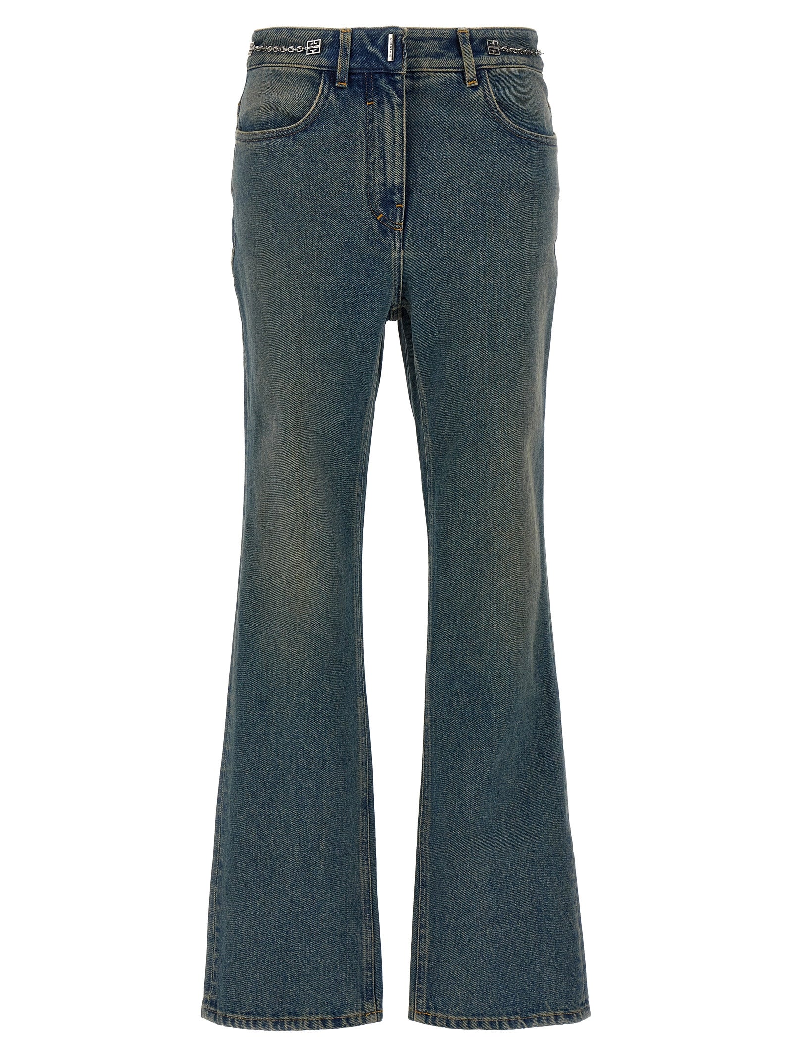 Jeans bootcut en coton bleu Givenchy, coupe décontractée, détails classiques, porté sur un modèle.