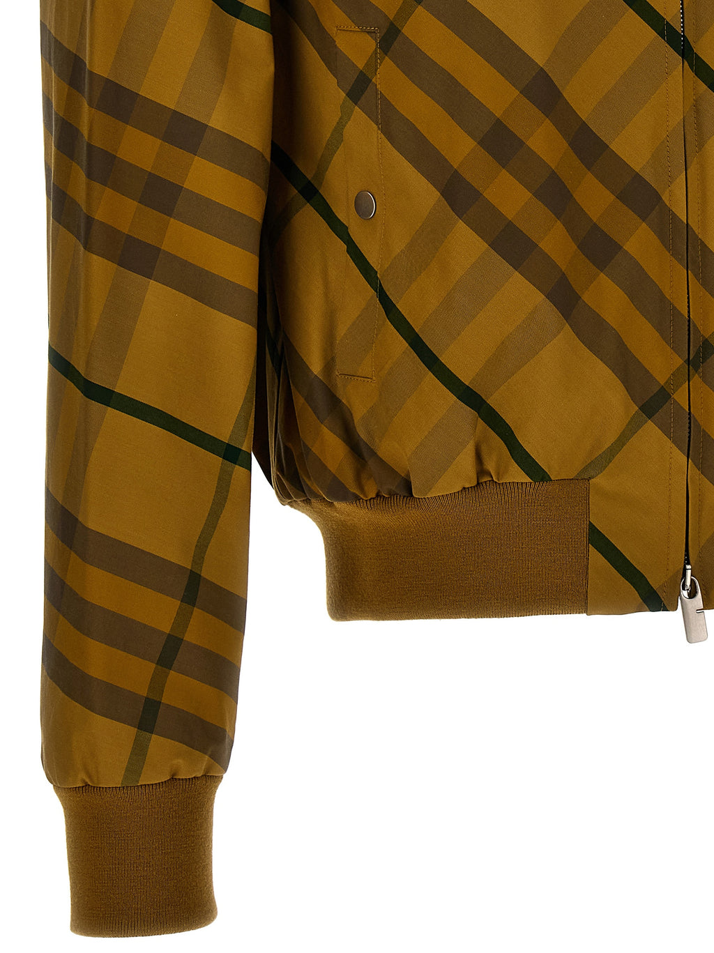 Veste bomber en coton bicolore de Burberry, style moderne avec détails élégants et logo de la marque visible.
