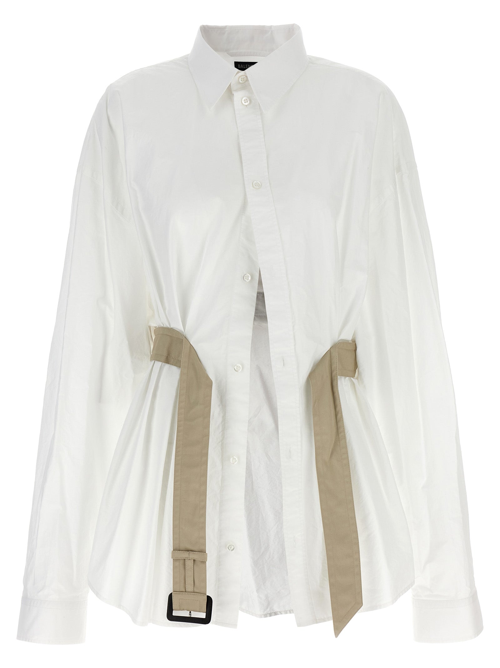 Chemise blanche en coton de la marque Balenciaga, vue en gros plan, avec manches longues et col classique.