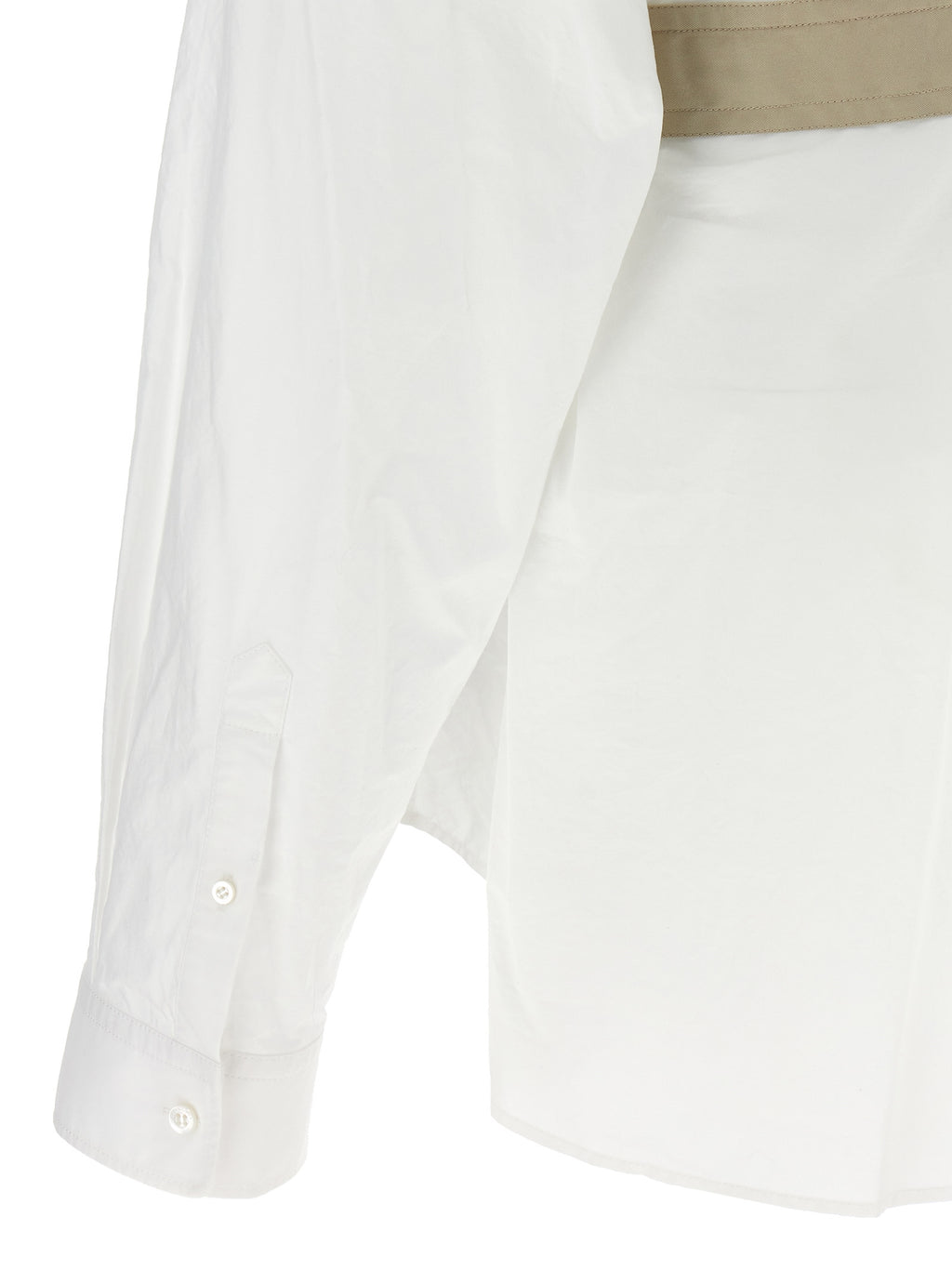 Chemise blanche en coton de la marque Balenciaga, avec un design élégant et classique, visible en détail dans l'image.