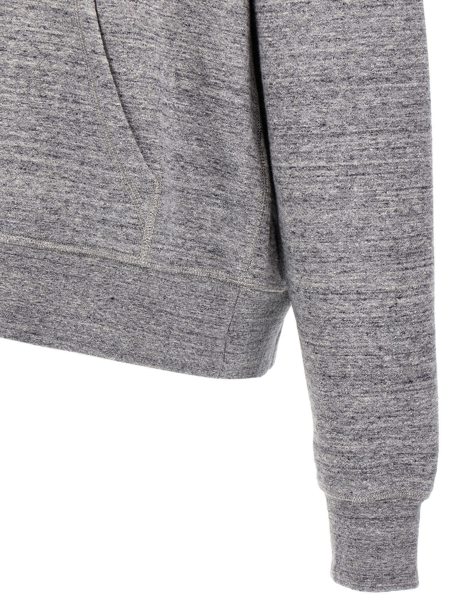 Sweat-shirt gris en coton de la marque Dsquared², coupe décontractée et logo discreet visible sur le devant.