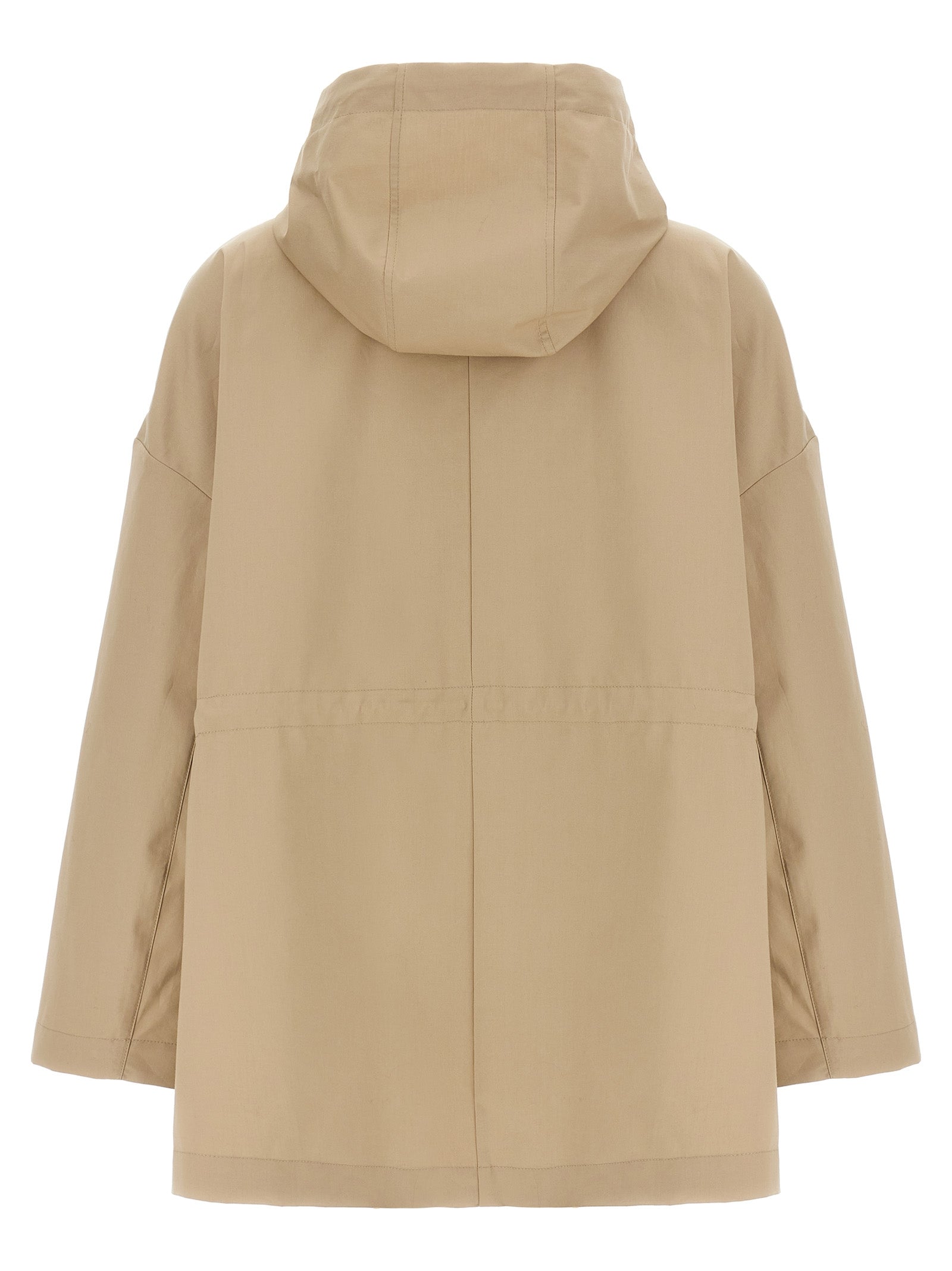 Parka beige en coton de la marque Moncler avec capuche et fermeture à boutons, portée décontractée, vue de face.