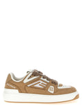 Chaussures basses en polyester beige de Balmain, sneakers élégants pour homme ou femme, vue de face sur fond neutre.