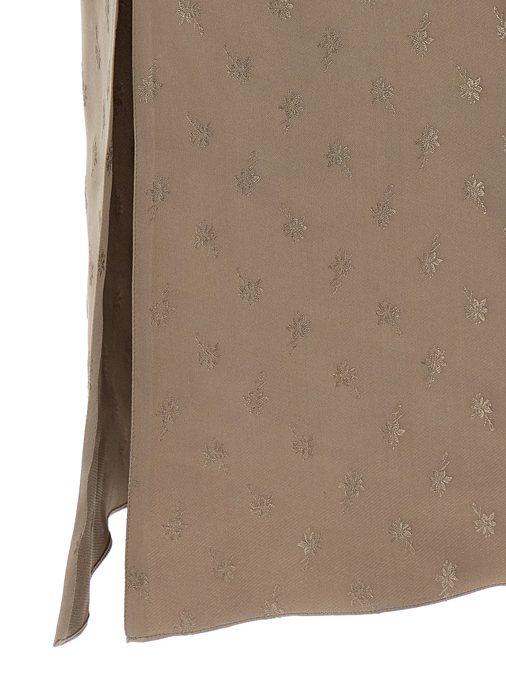 Robe midi en soie grise de Fendi, élégante et fluide, avec un design sophistiqué et un tissu léger visible sur l'image.