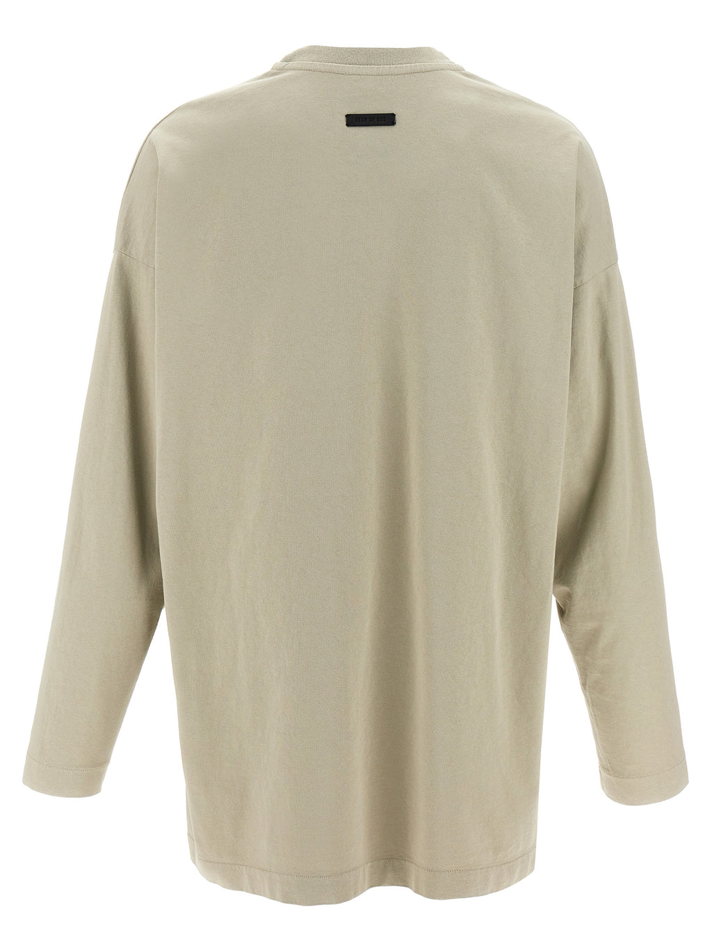T-shirt gris en coton Fear Of God avec logo discret, porté sur un mannequin, vue de face.