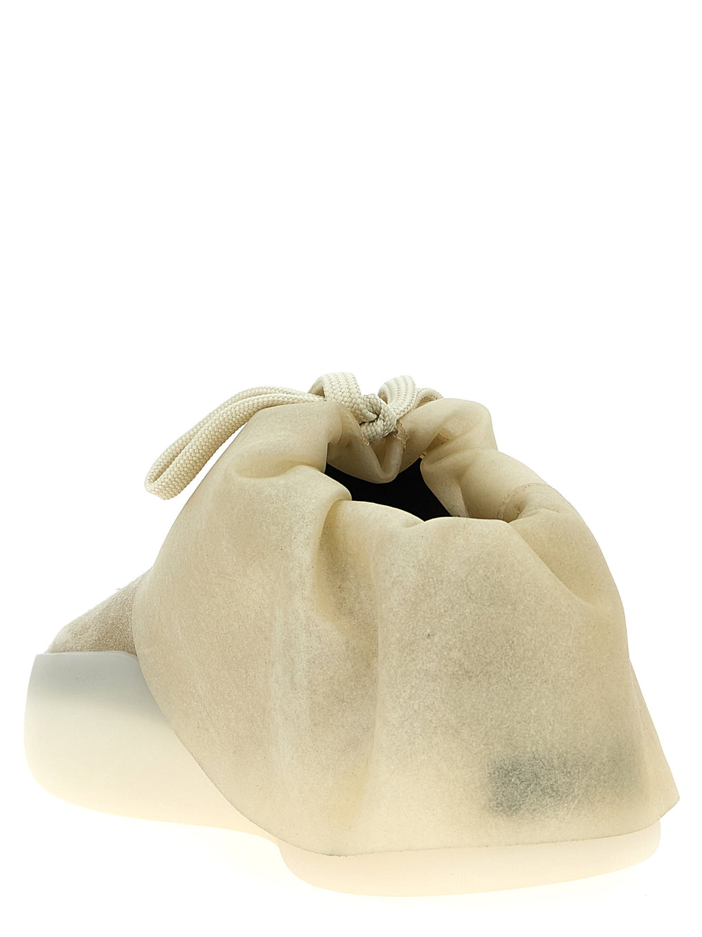 Chaussures sneaker en cuir beige de la marque Fear Of God, vue de face.