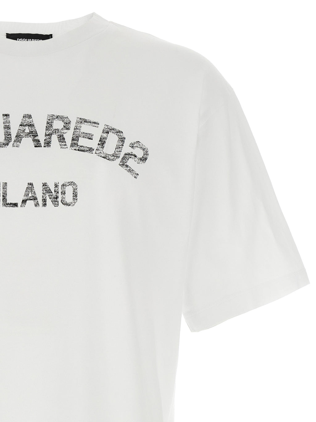 T-shirt blanc en coton de la marque Dsquared², coupe classique et tissu doux visible sur l'image.