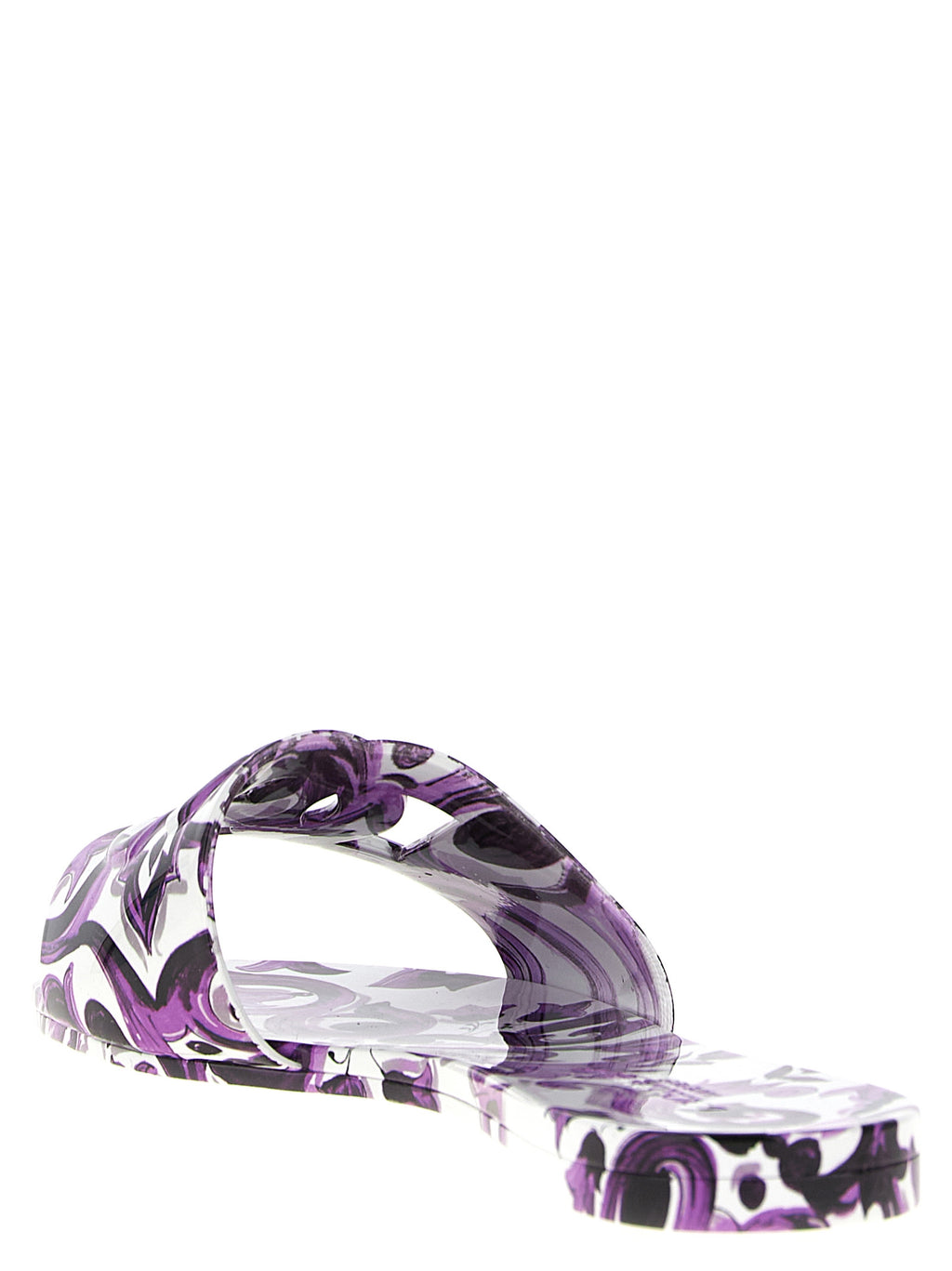 Sandales en plastique violettes de Dolce & Gabbana, style slide, visibles avec détails de la texture et la couleur vibrante.