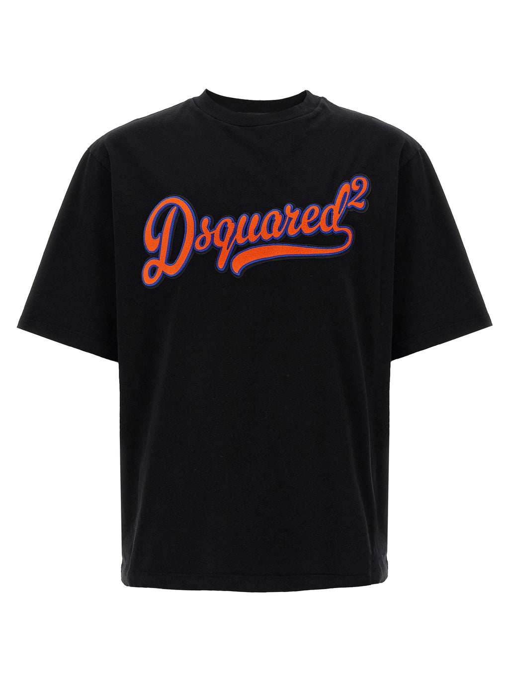 T-shirt en coton noir de la marque Dsquared², coupe classique avec logo discret, porté sur mannequin.