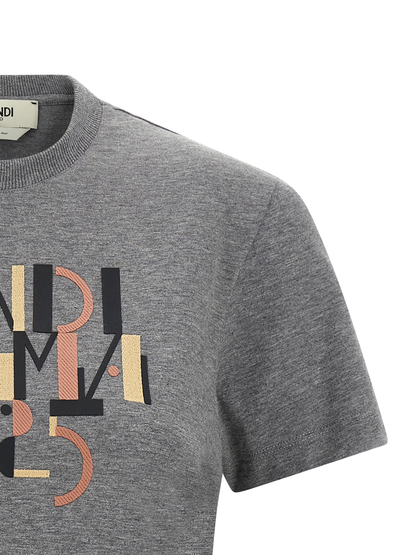 T-shirt en coton gris de Fendi, coupe classique, avec logo discret sur la poitrine, à porter en style décontracté.