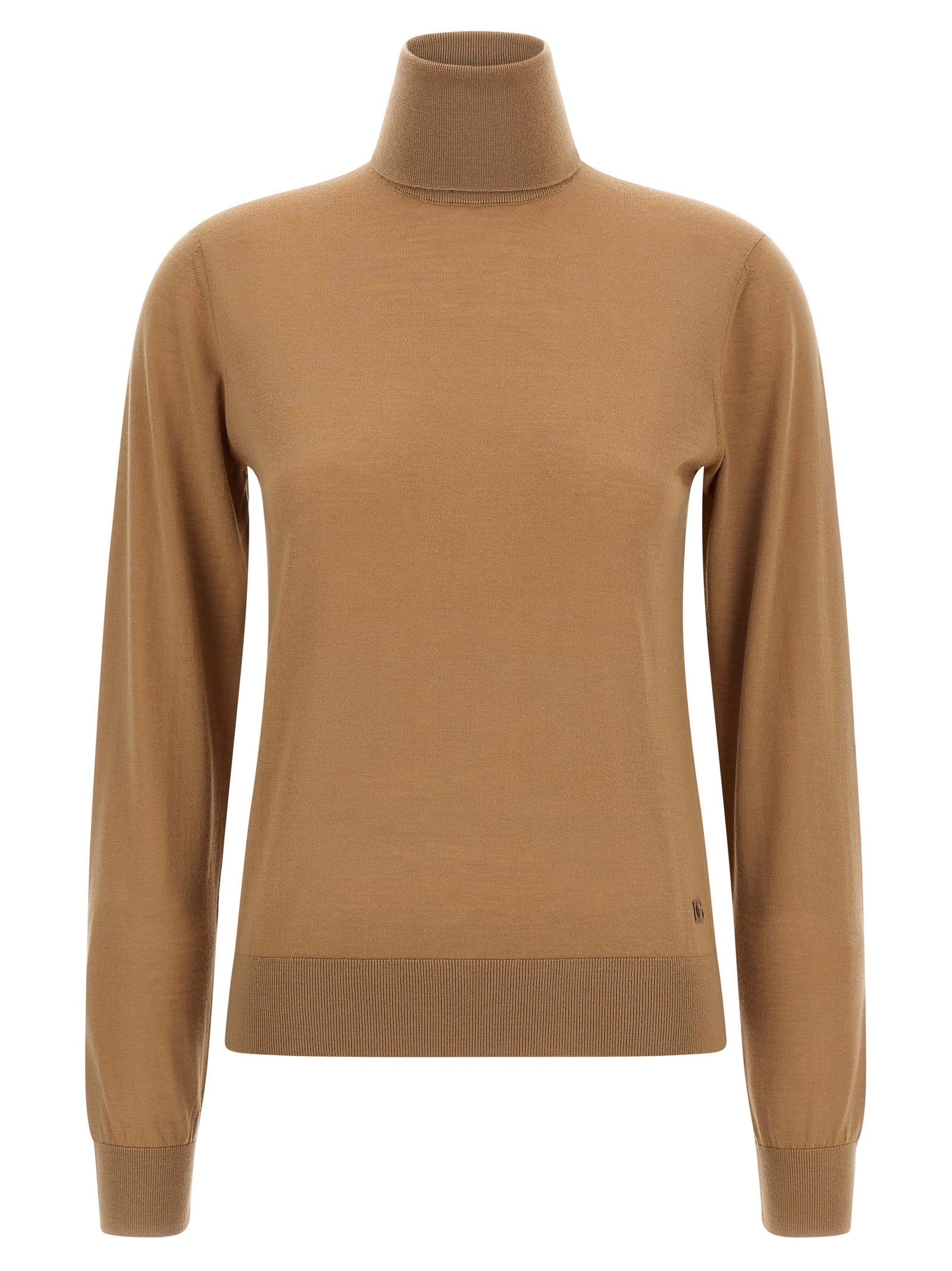 Cardigan beige en cachemire Dolce & Gabbana porté sur un mannequin, détails du tissu douce et élégante coupe classique.