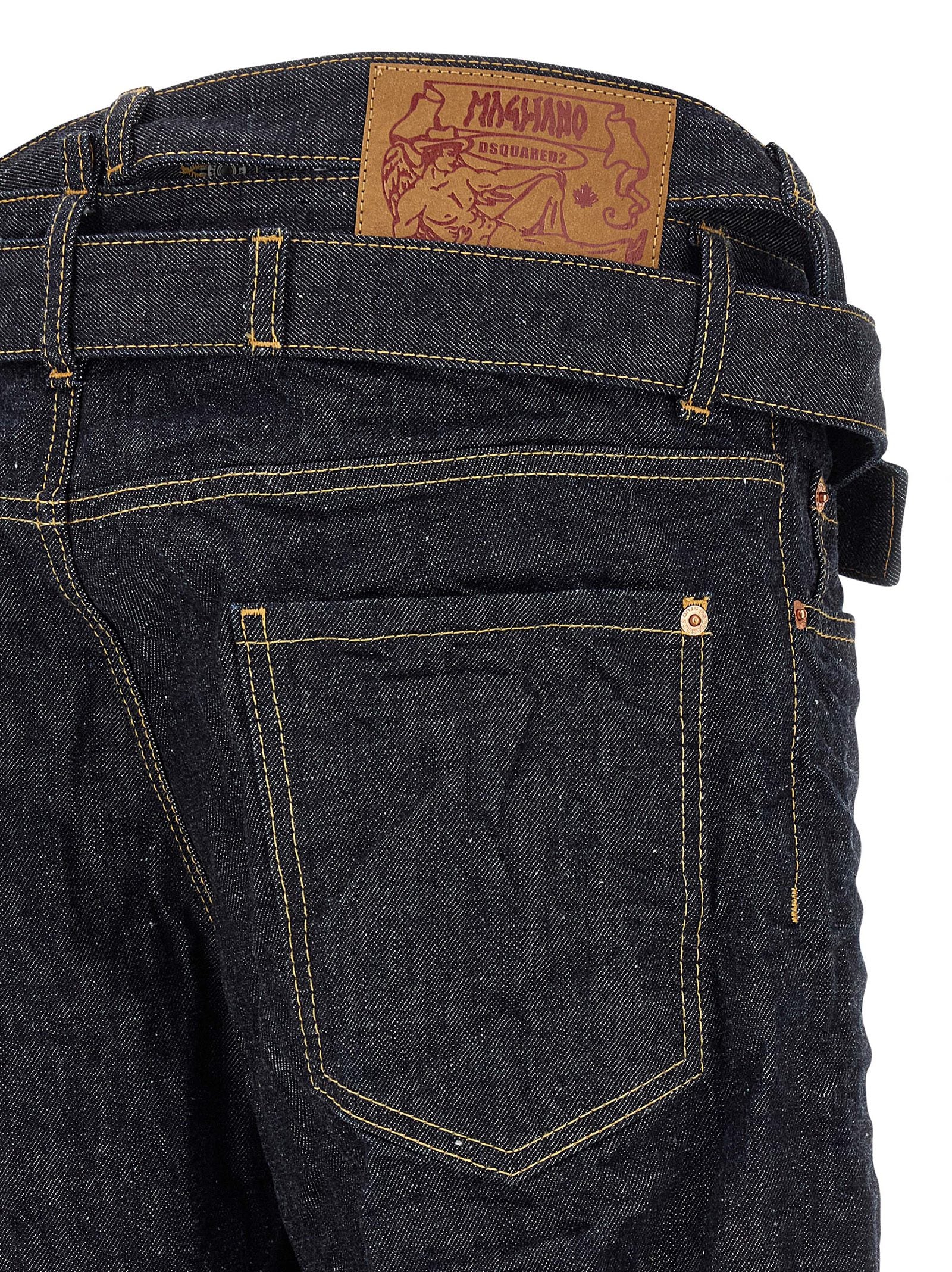 Jeans droits en coton bleu Dsquared², style décontracté, visibles avec détails de couture et fermeture à boutons.