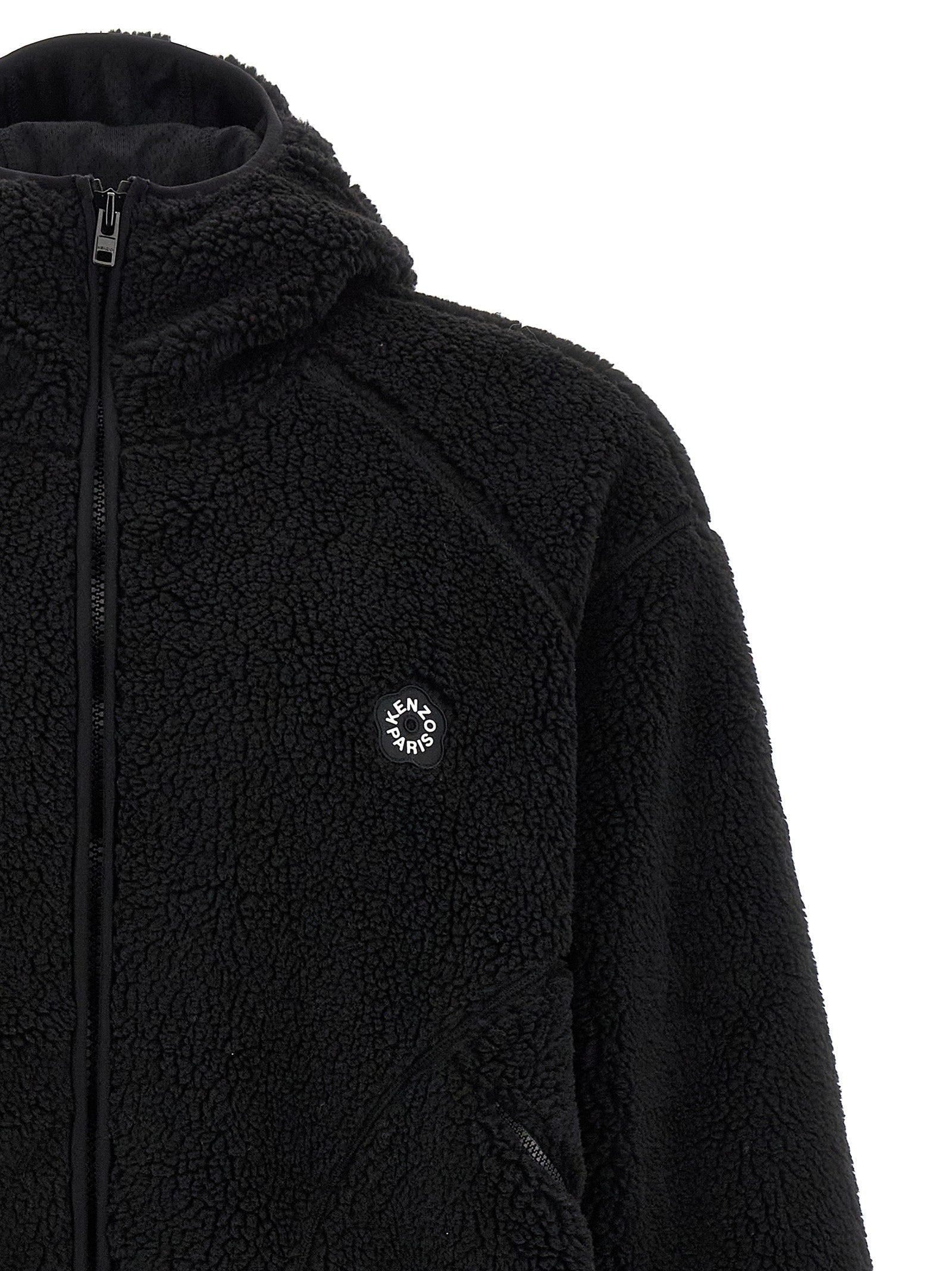 Sweatshirt en polyester noir de Kenzo, style décontracté avec logo discret, porté sur un mannequin.