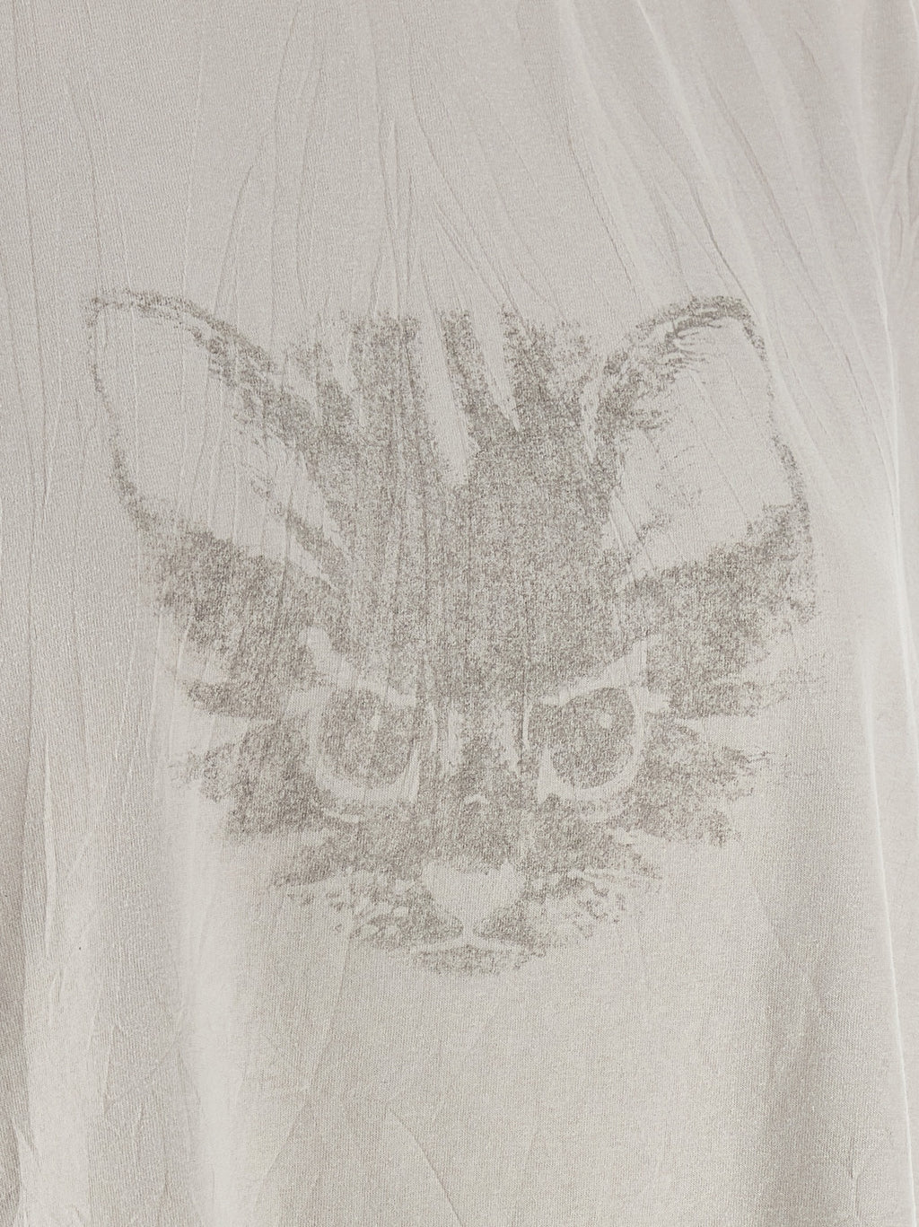 T-shirt blanc en coton de la marque Balenciaga, coupe classique et logo discret visible sur le devant.