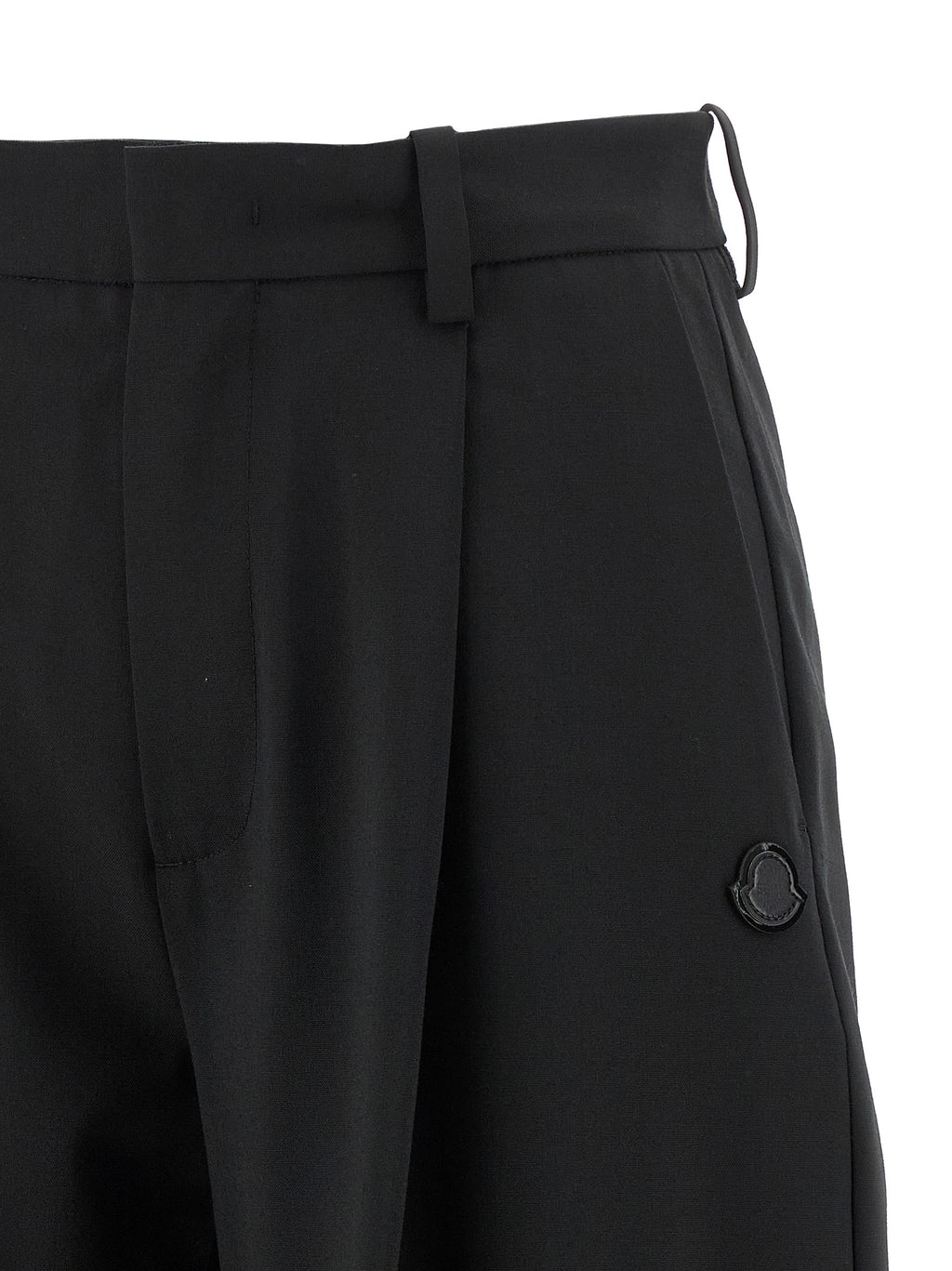 Pantalon de costume en polyester noir de la marque MONCLER GENIUS, coupe élégante et moderne pour homme.