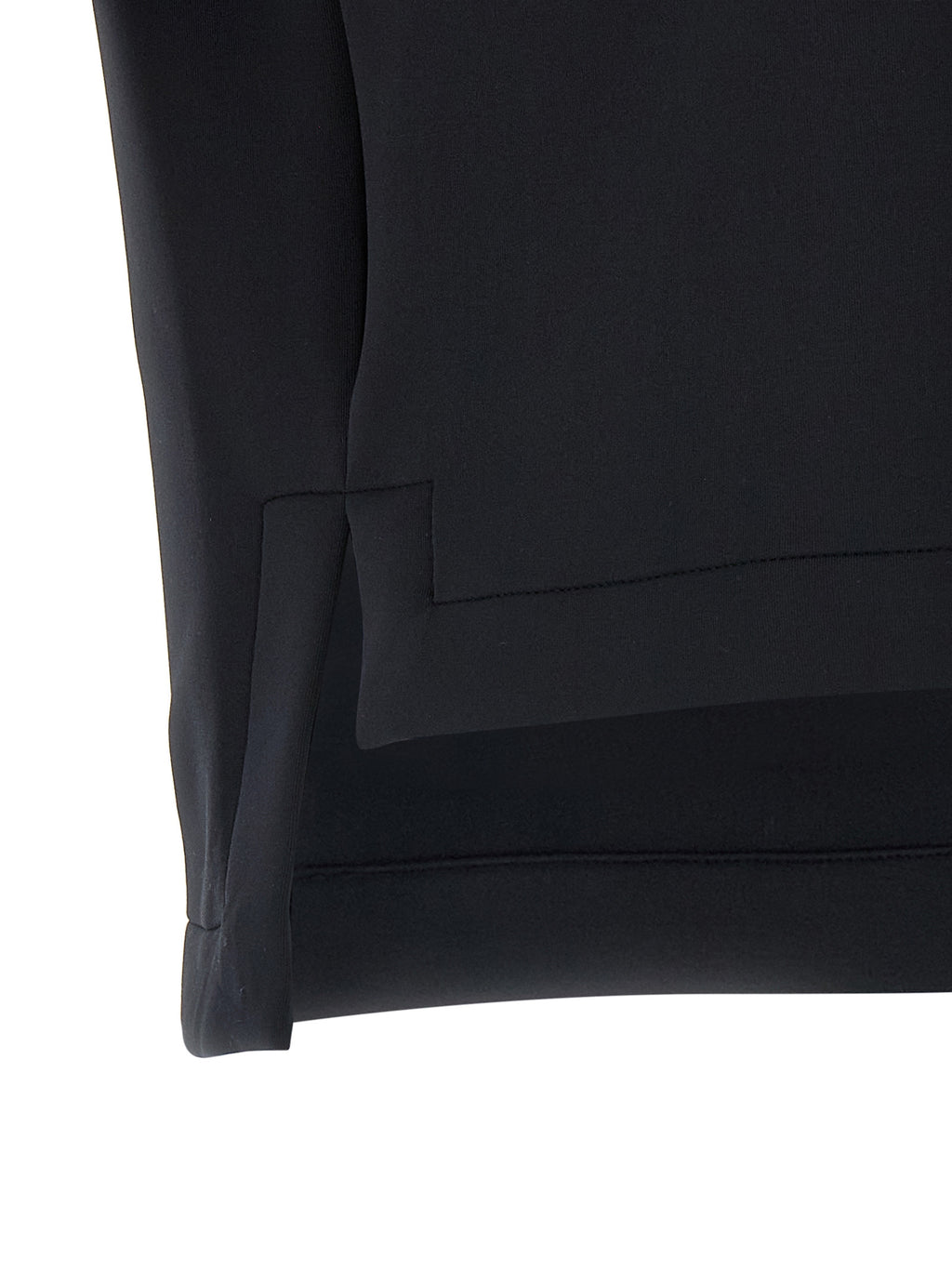 Haut en polyester noir de la marque MONCLER GENIUS, style moderne avec logo visible sur le devant.