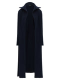 Cardigan en polyester bleu de la marque Balenciaga, detail visible avec col et boutons sur fond neutre.