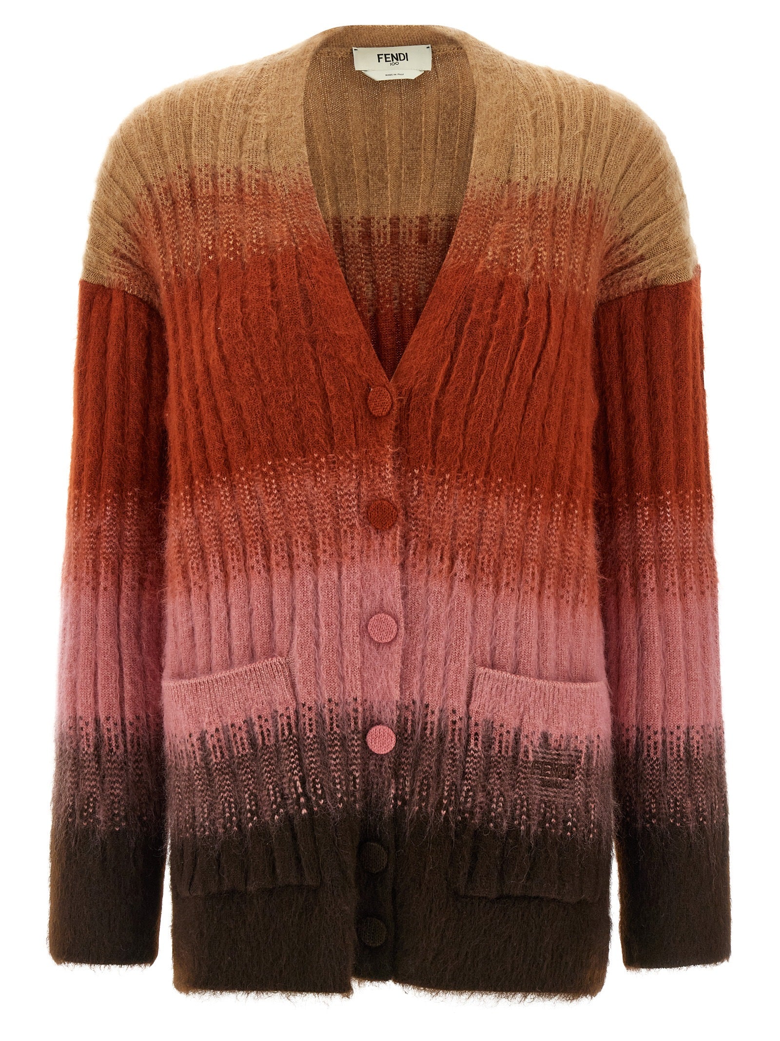 Cardigan en laine multicolore Fendi avec boutons, porté sur un mannequin, mettant en valeur le design coloré et la texture douce.