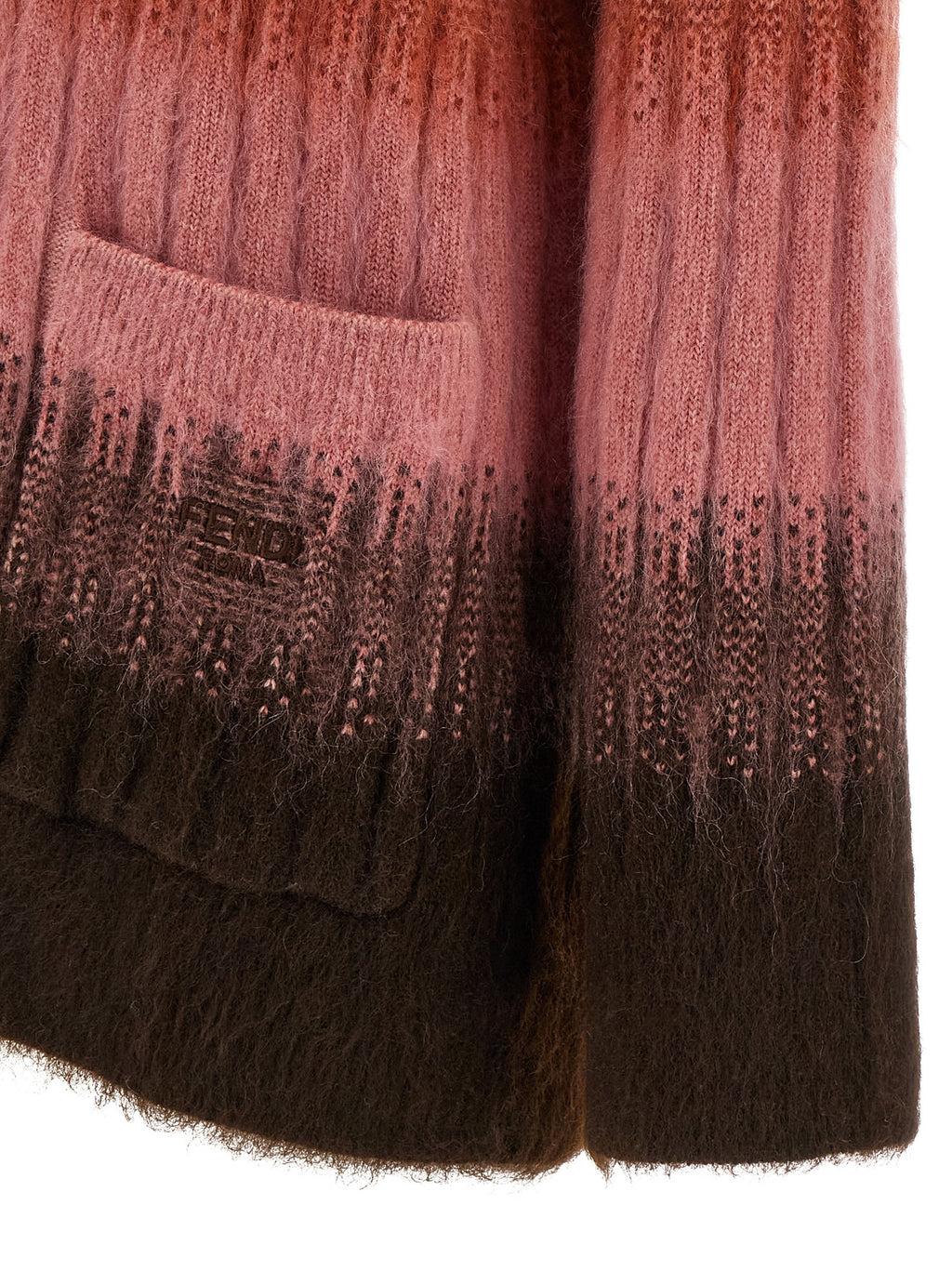 Cardigan en laine multicolore Fendi avec détails en maille, porté sur un mannequin, mise en valeur du style élégant et coloré.