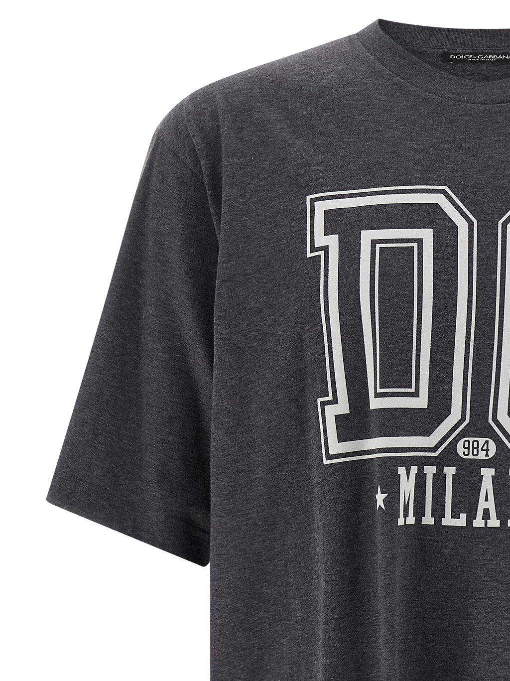 T-shirt gris en coton de Dolce & Gabbana, vue de face, avec logo discret, tissu doux et coupe classique.