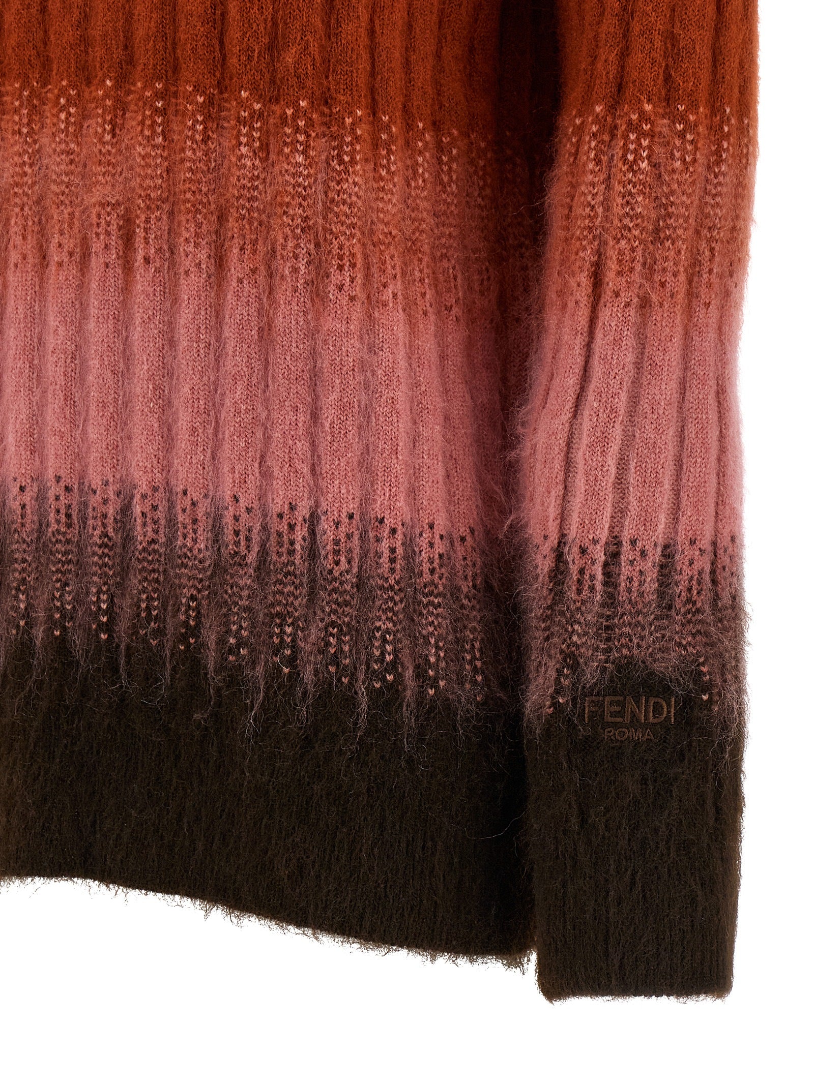 Cardigan en laine multicolore de Fendi avec boutons, porté sur un mannequin, mettant en valeur le style élégant et vibrant.