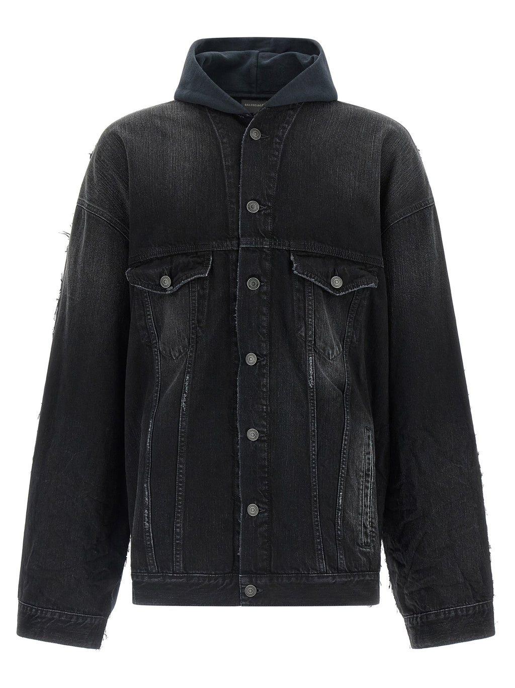 Veste en denim noir en coton de Balenciaga, coupe classique avec détails modernes, portée sur un mannequin.