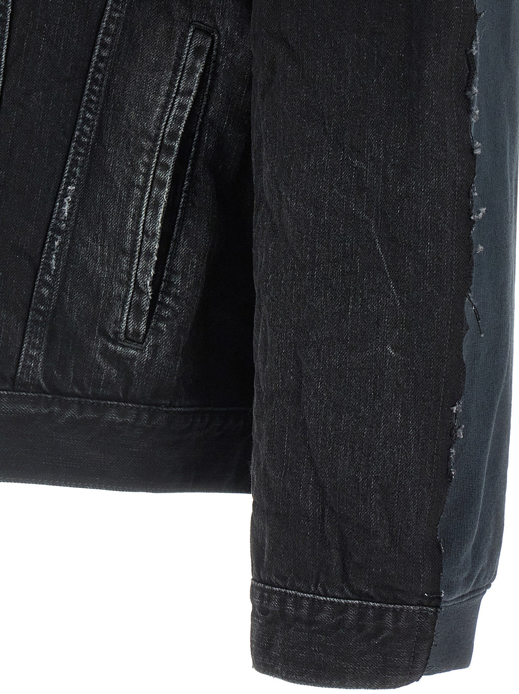 Veste en jean en coton noir de Balenciaga, style décontracté avec détails modernes, vue frontale.