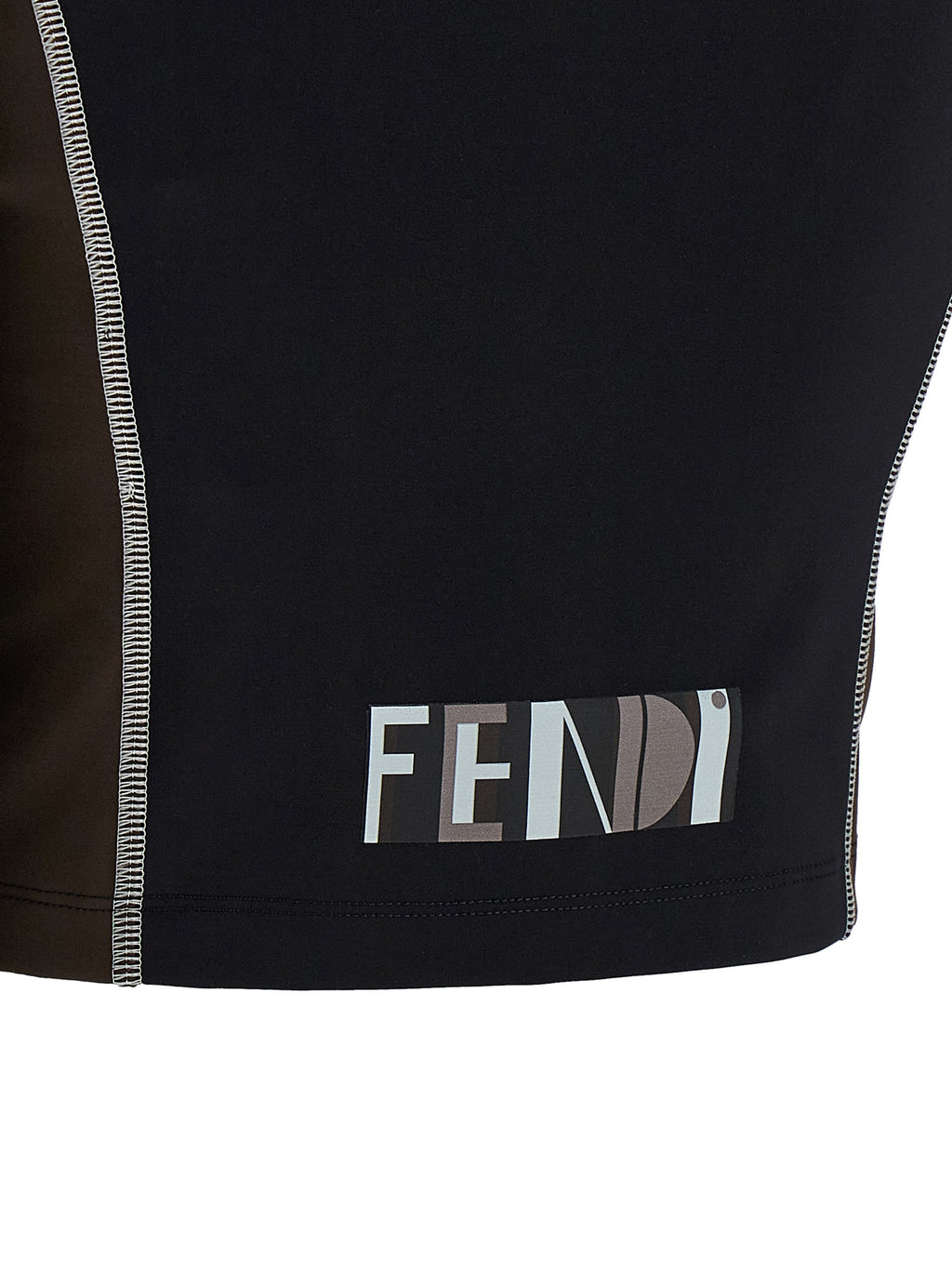Haut noir en polyamide de la marque Fendi, détail élégant et tissu léger, vue de face.