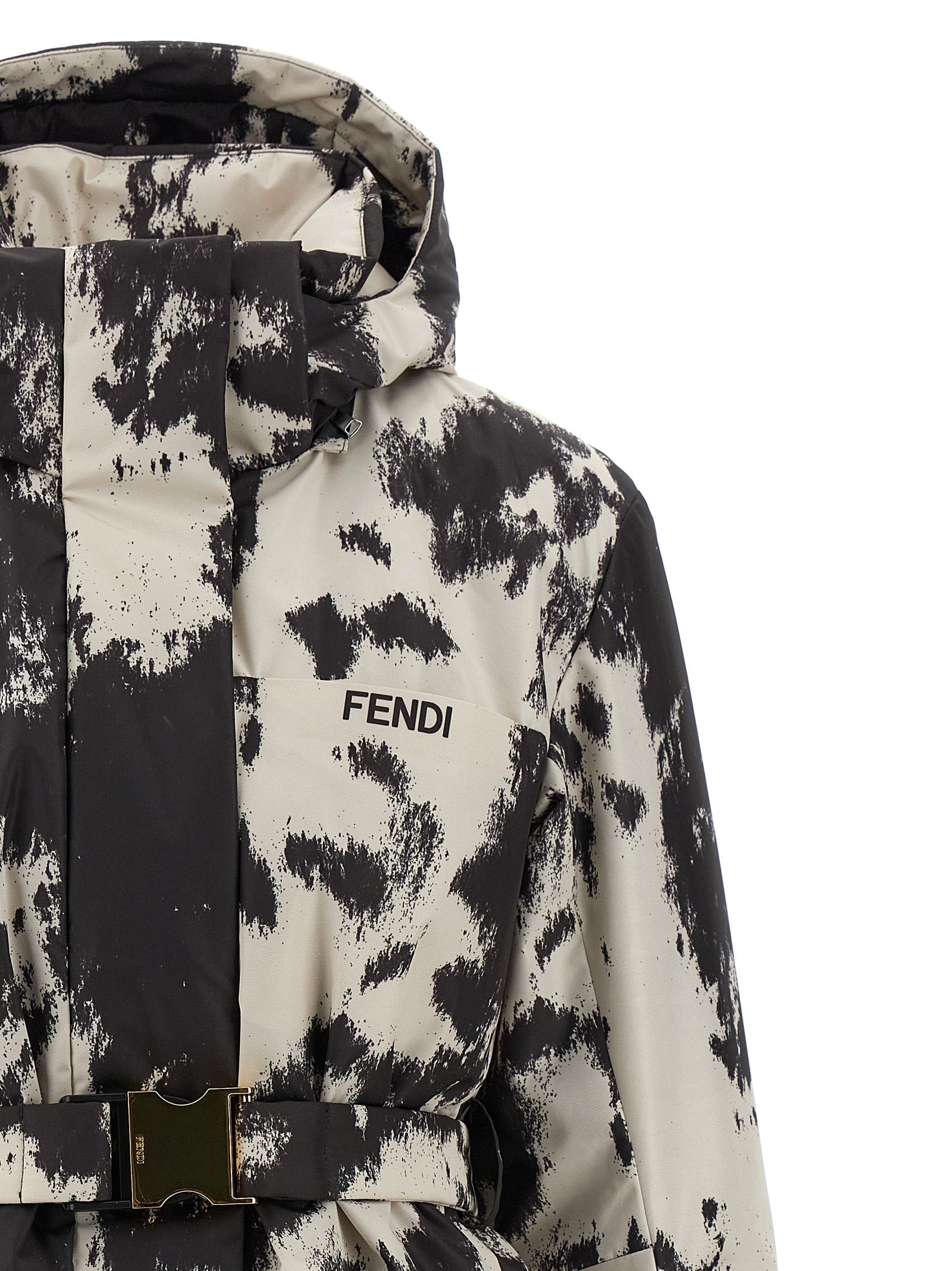 Veste en polyester multicolore Fendi, coupe moderne, détails colorés, matière résistante, adaptée pour un style tendance et décontracté.