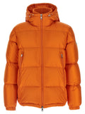 Veste longue en polyamide orange de Moncler avec capuche et fermeture éclair, style élégant et chaud.