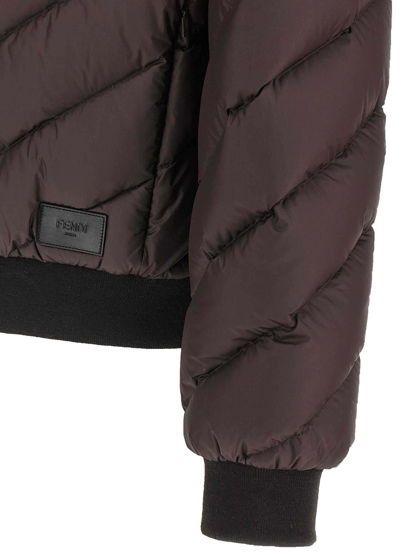 Veste Fendi en polyester multicolore avec capuche et fermeture éclair, style moderne et tendance.