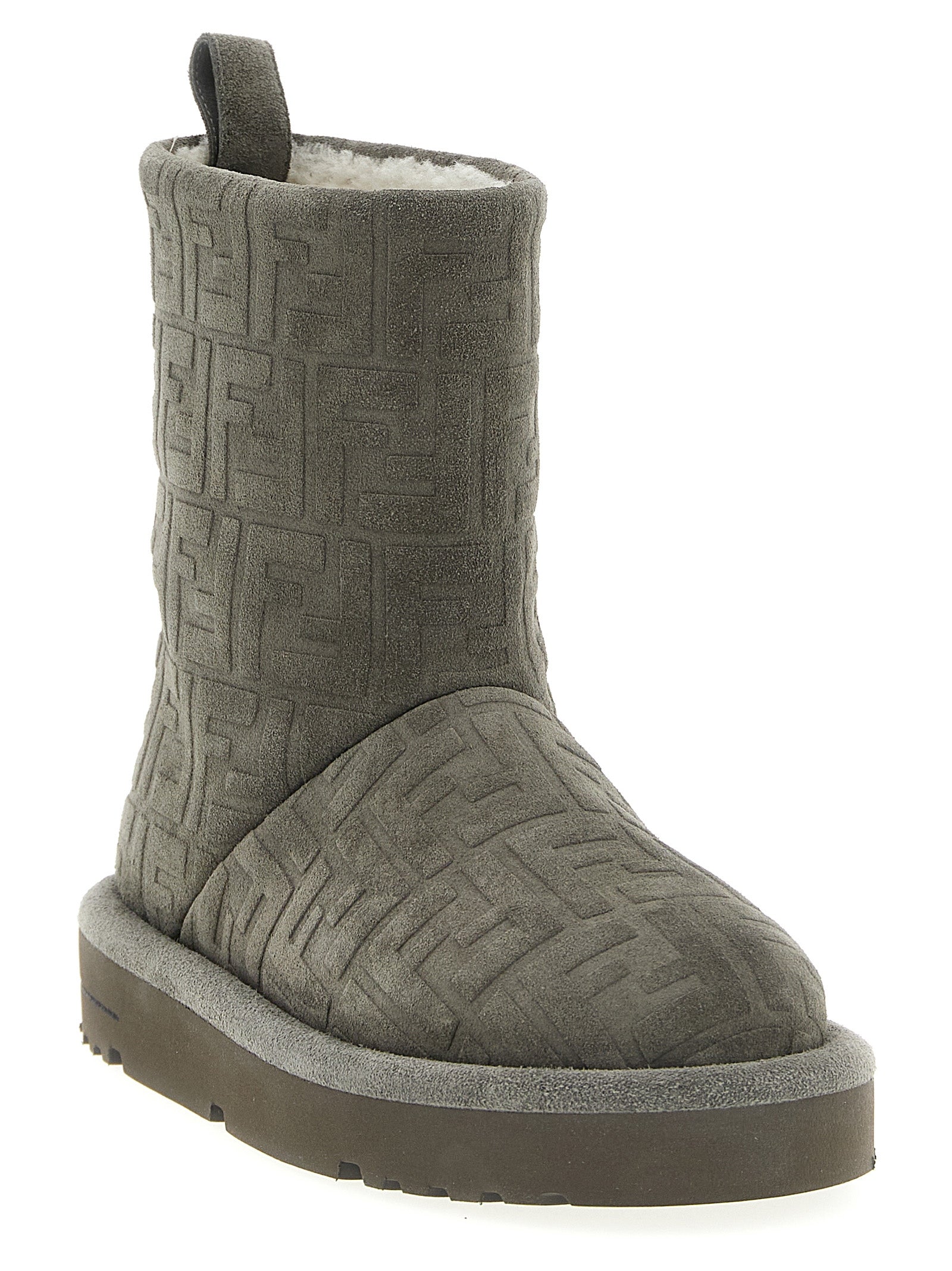 Bottes ankle en veau gris de Fendi, chaussures élégantes pour femme, avec semelle en cuir et design sophistiqué