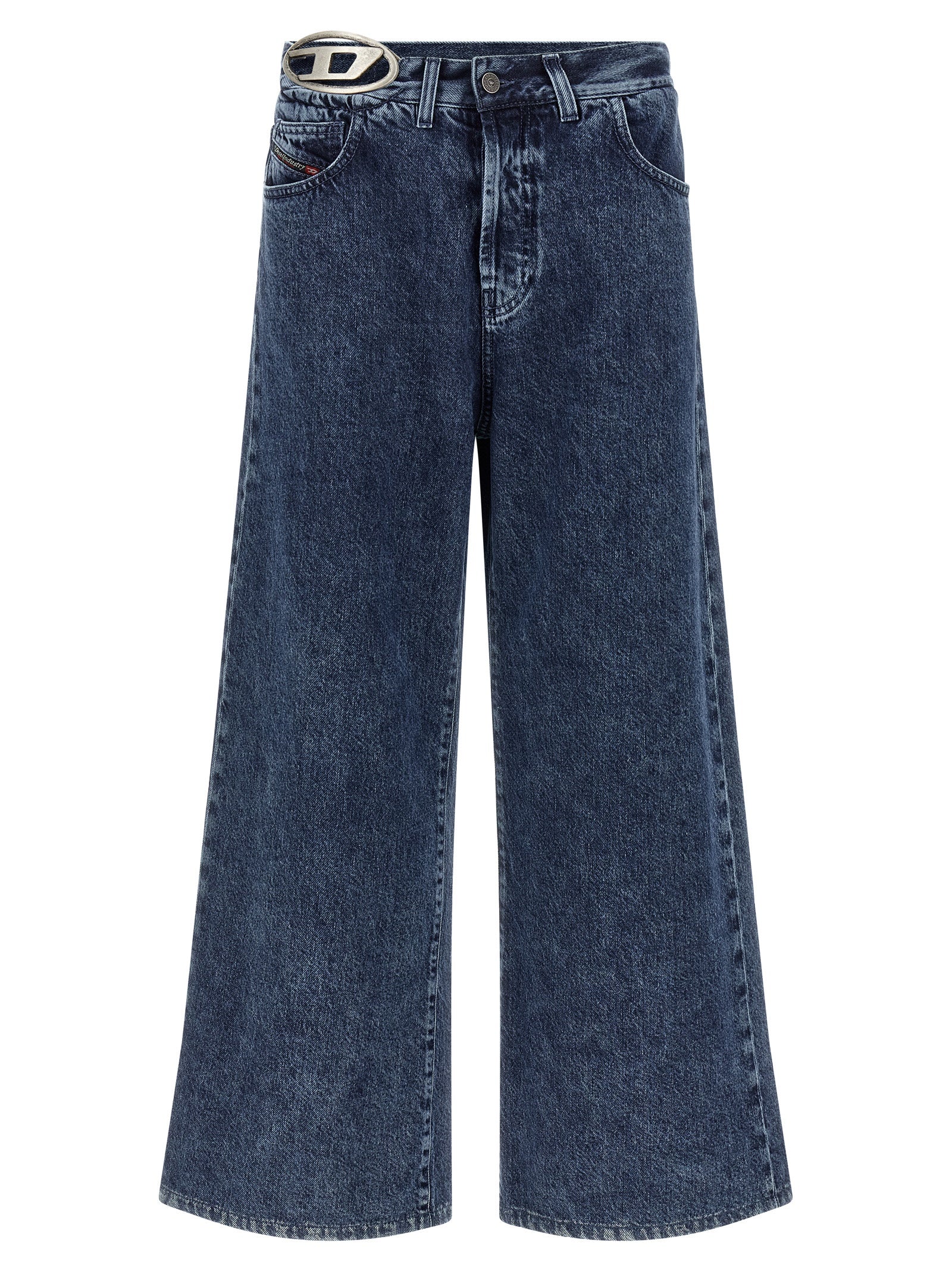 Jeans en denim coton bleu de la marque Diesel, coupe classique et détails authentiques, vue frontale.