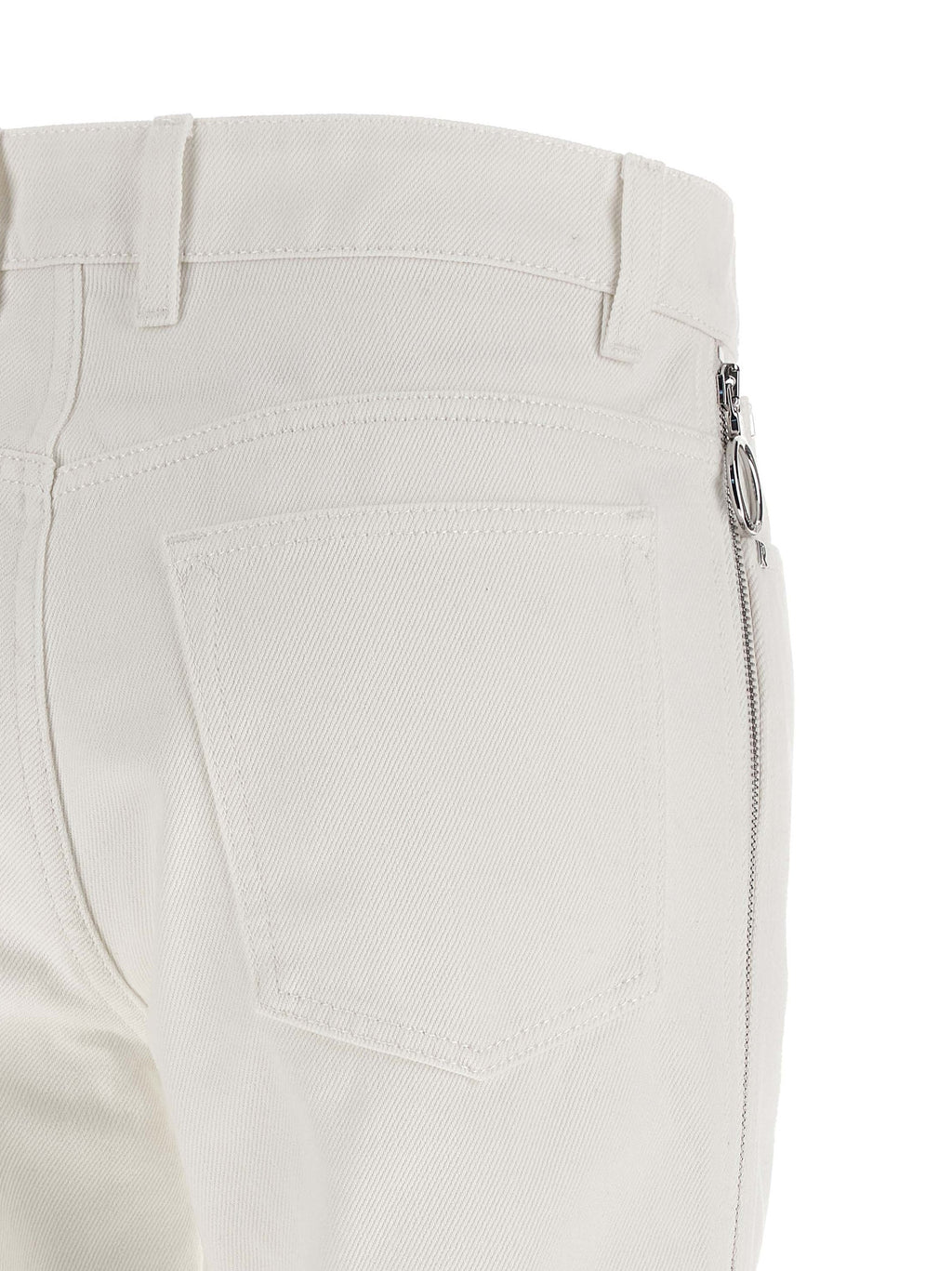 Jeans en denim blanc Paco Rabanne en coton, coupe classique avec détails de couture visibles.