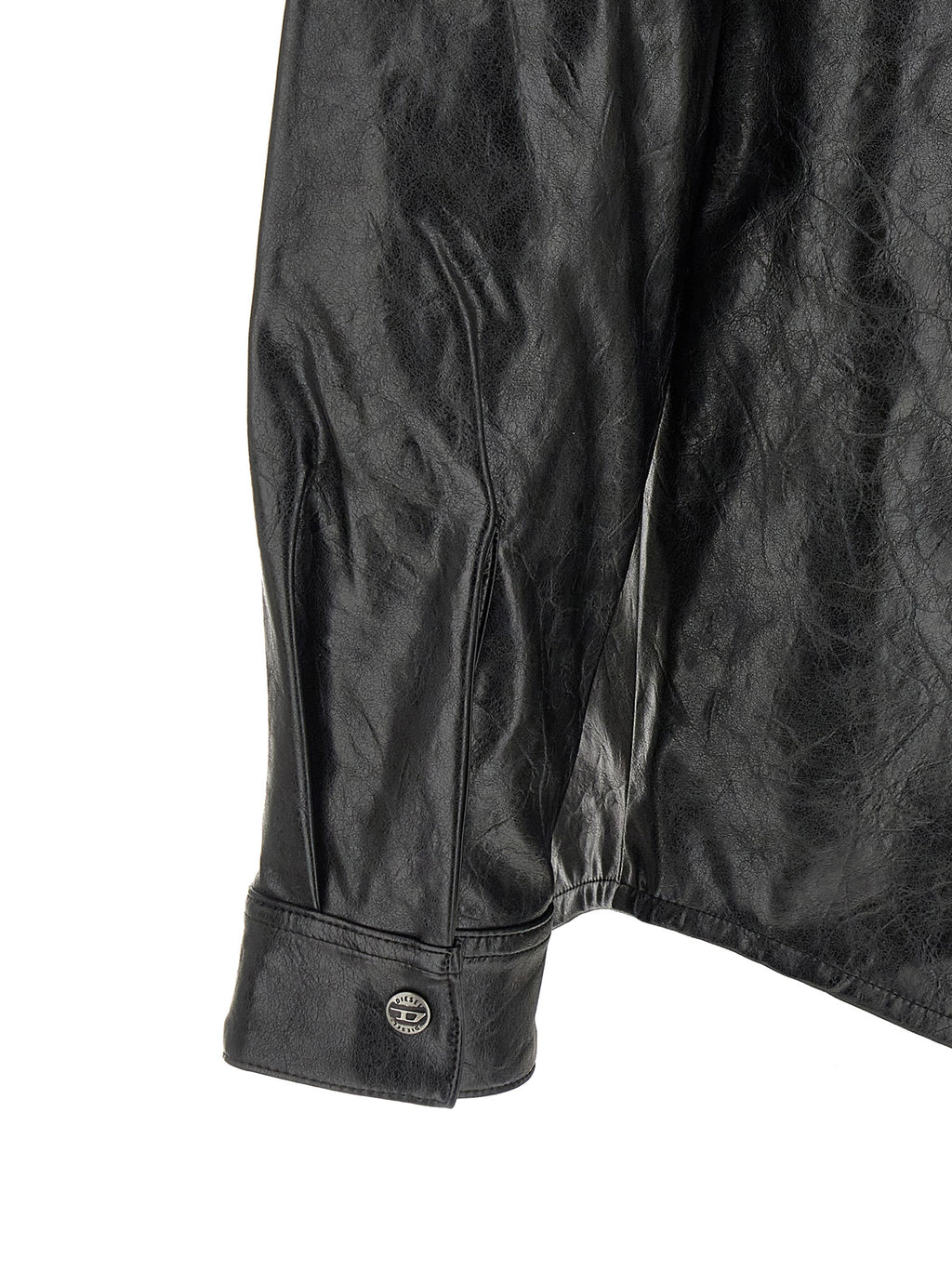 Blouse en viscose noire Diesel avec détails modernes, portée avec col en V et manches longues, image de la chemise élégante.