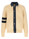 Cardigan en coton beige Dsquared² avec boutons, porté sur un modèle, détail de la texture douce et élégante.