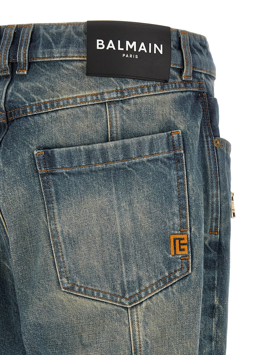 Jeans droits en coton bleu Balmain, style classique, visibles avec coupe droite et détails ton sur ton.