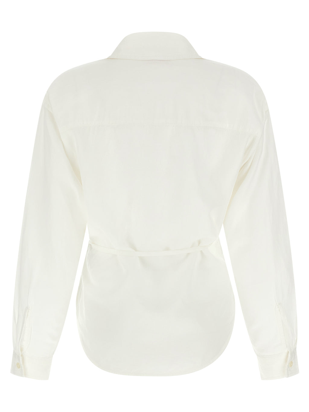 Blouse blanche en modal Diesel, coupe fluide et élégante, portée sur un mannequin avec col en V et manches longues.