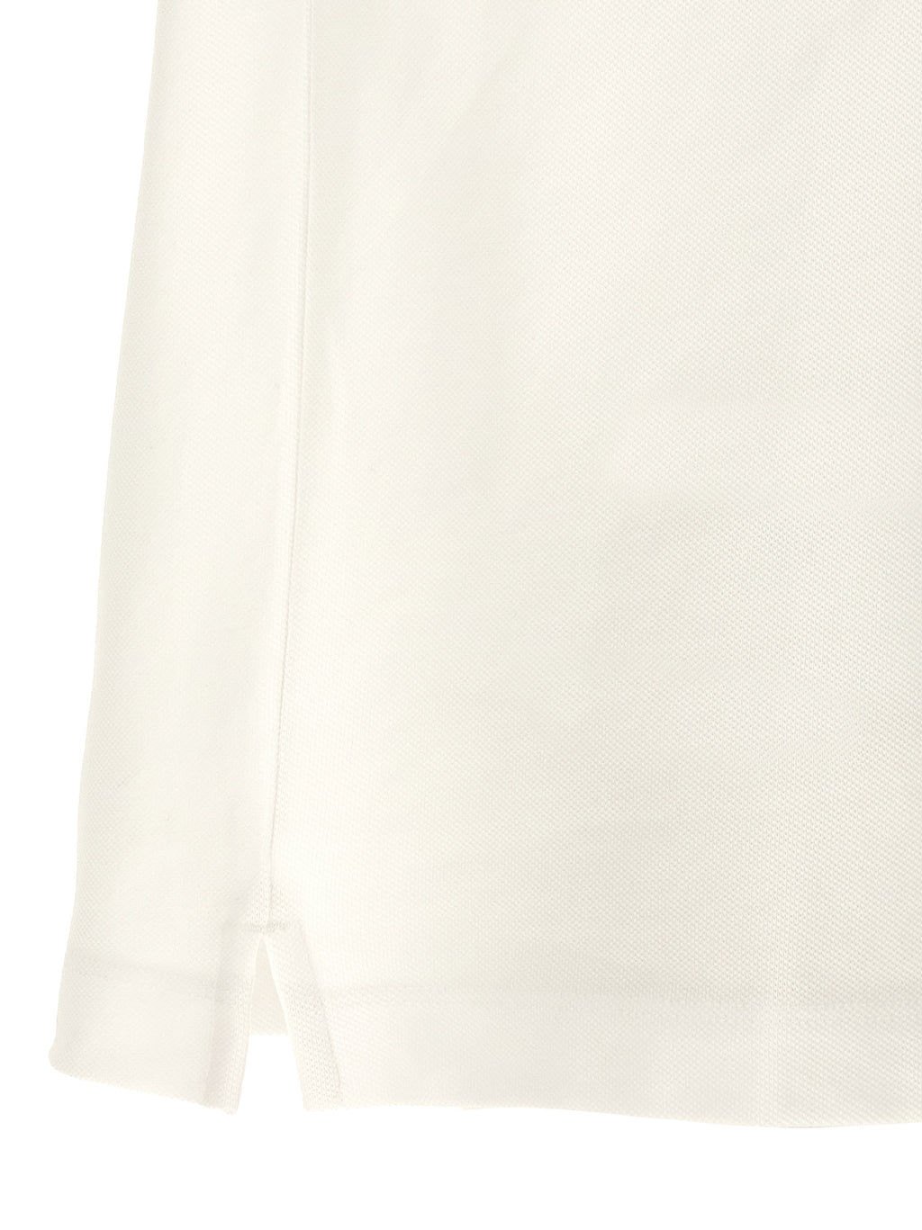 Chemise polo blanche en coton de la marque Hugo Boss, vue de face, avec col classique et logo discret.