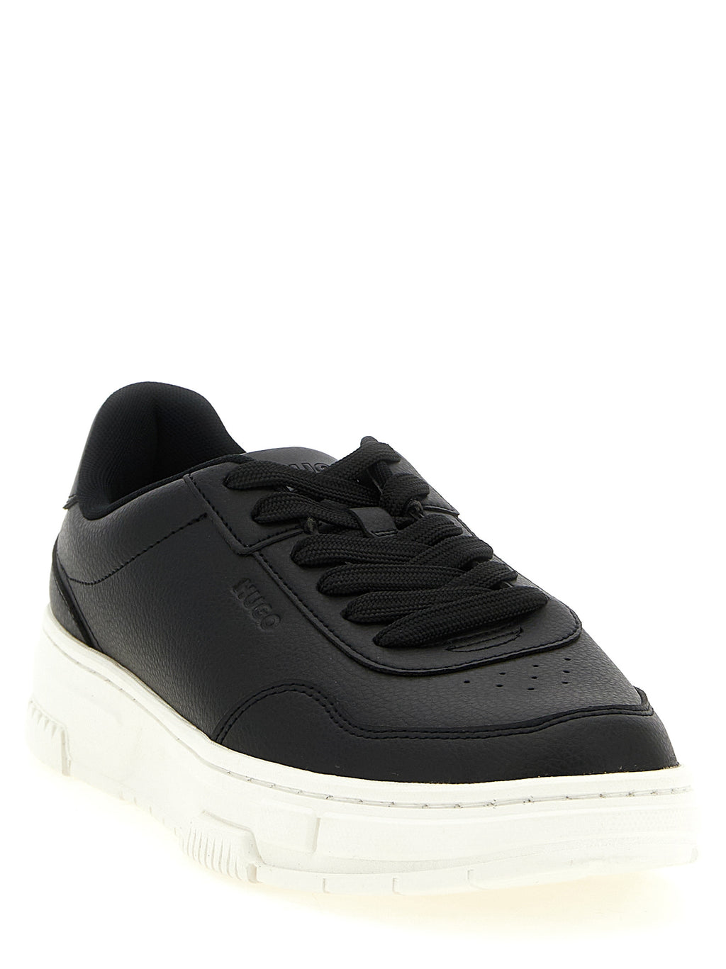 Chaussures basses en polyester noir de Hugo Boss, sneakers décontractés pour homme avec design moderne.