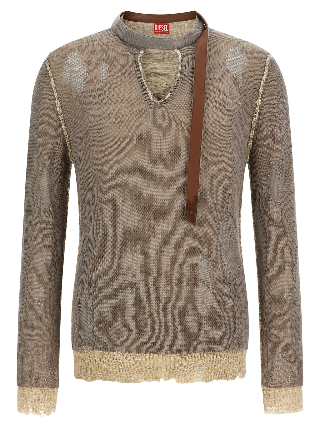 Cardigan gris en coton de la marque Diesel, porté avec détails visibles et texture douce.