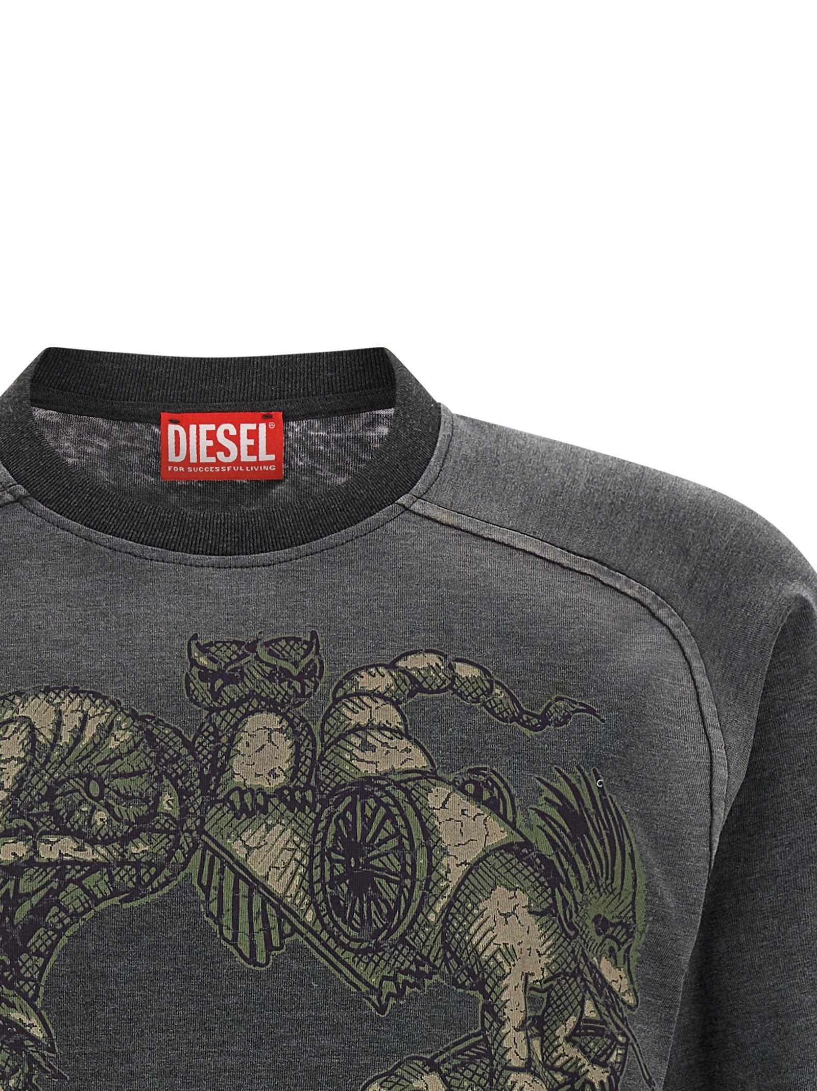 Vêtements de sport en coton gris de la marque Diesel, comprenant un sweat ou un t-shirt décontracté.