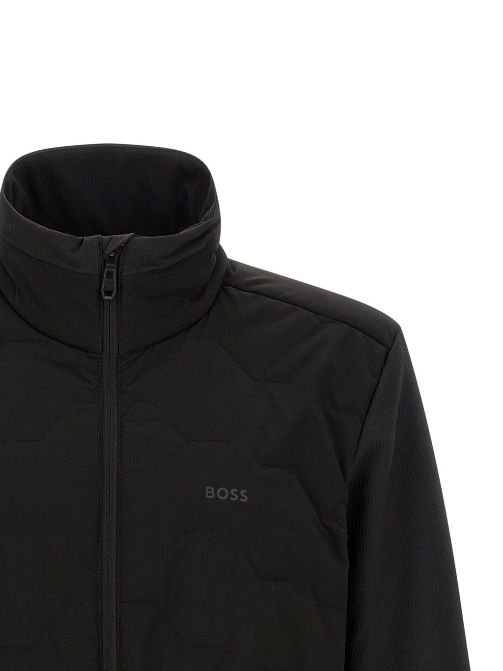 Veste shell en polyamide noire de Hugo Boss, légère et imperméable, avec capuche et fermeture zippée.